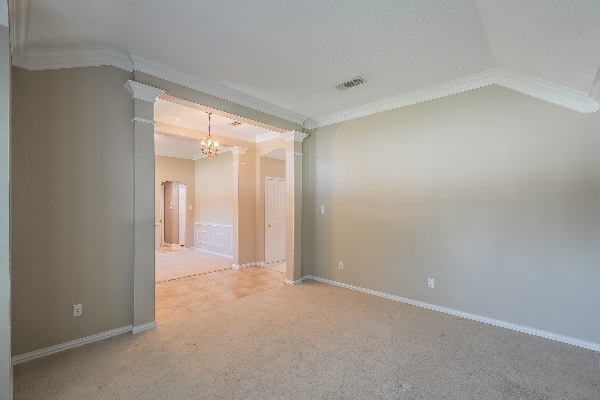 Grapevine, Texas, 76051, United States, 3 Bedrooms Bedrooms, ,2 BathroomsBathrooms,Residential,For Sale,1973770