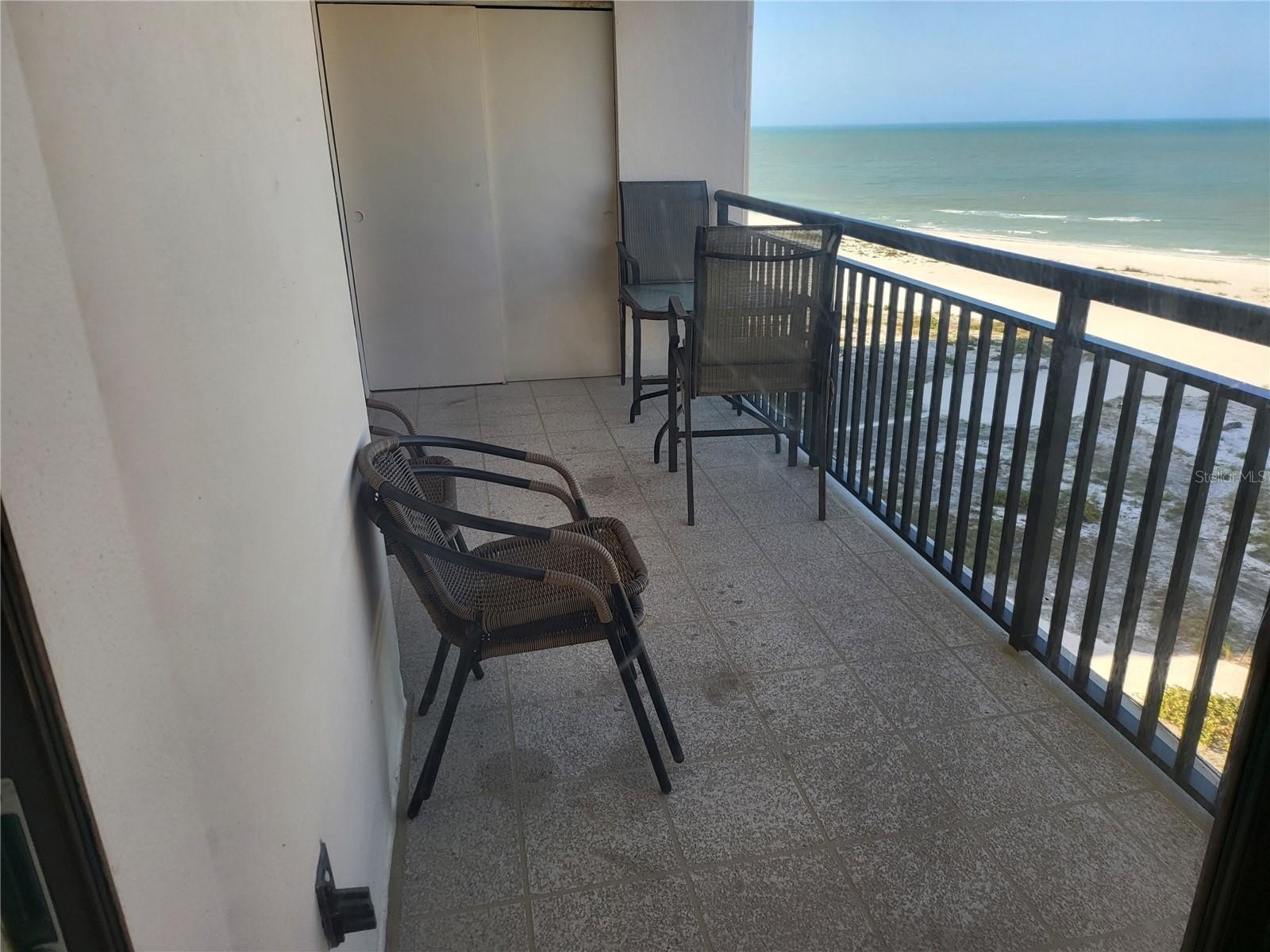 CLEARWATER BEACH, Florida, 33767, United States, 2 Bedrooms Bedrooms, ,2 BathroomsBathrooms,Residential,For Sale,1982675