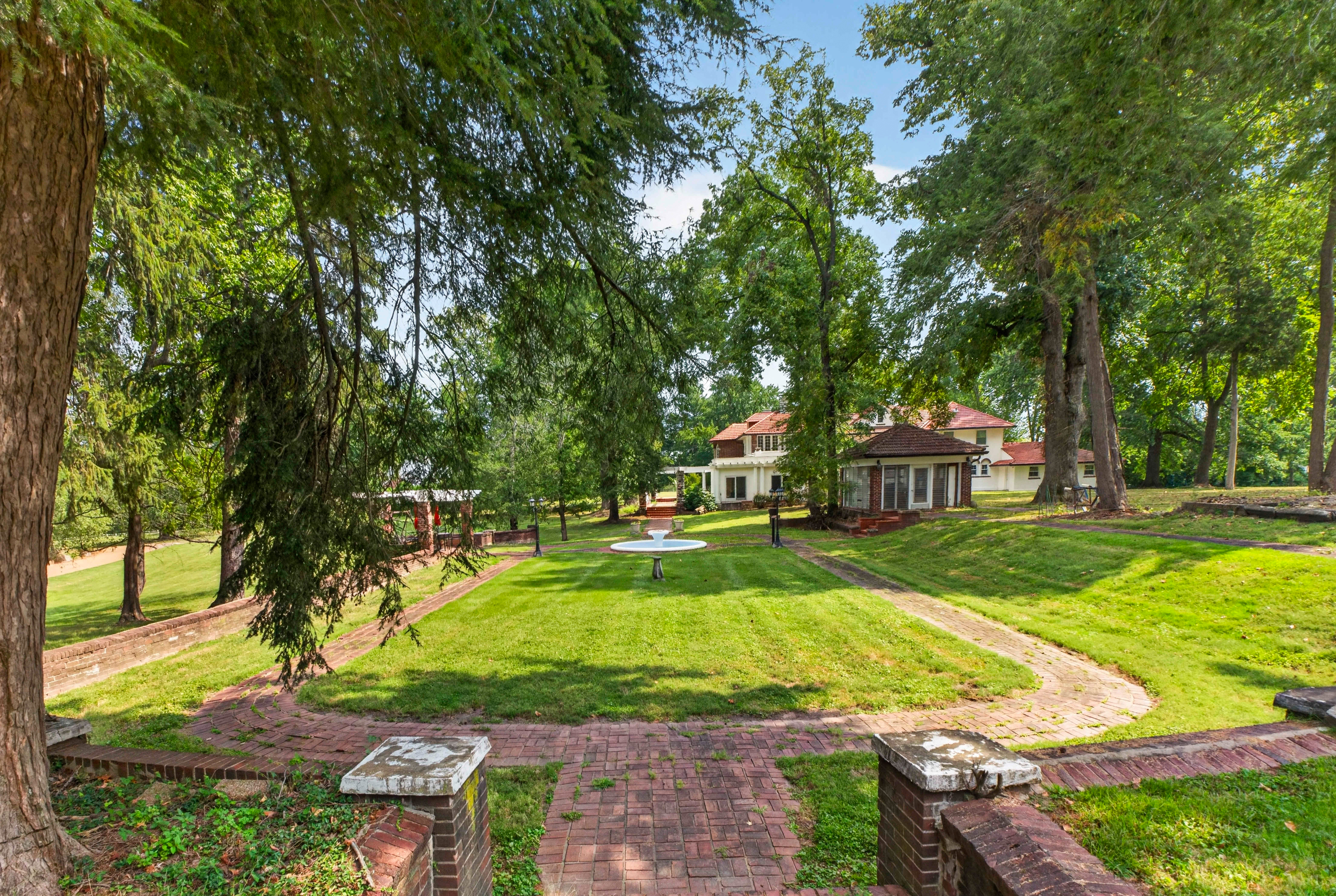  Stunning Spanish Revival Estate in Ladue - 物件實景