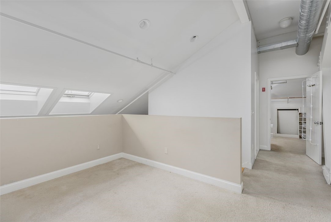 Providence, Rhode Island, 02903, United States, 1 Bedroom Bedrooms, ,2 BathroomsBathrooms,Residential,For Sale,1917986