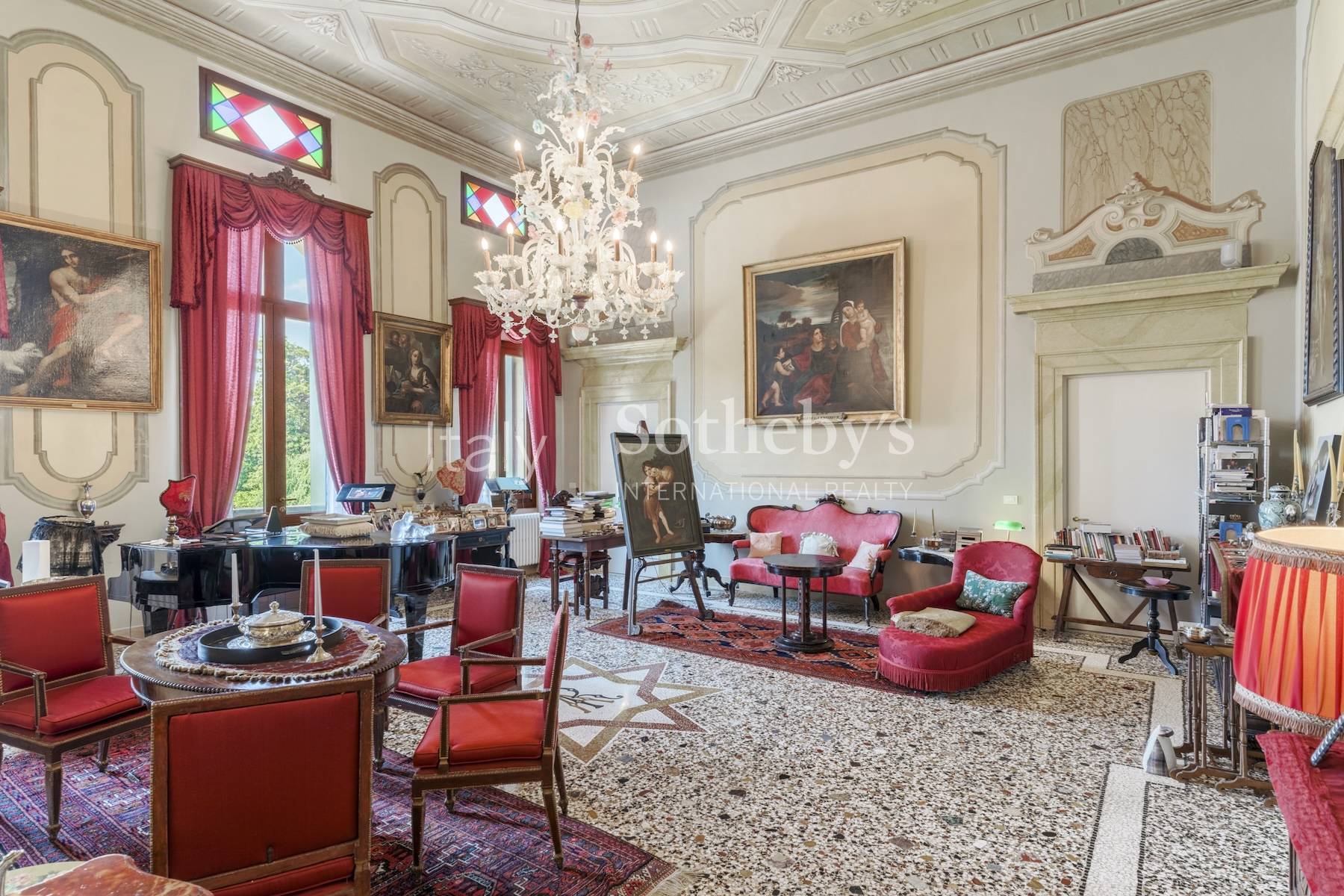  Renovated neoclassical villa with outbuildings, park and swimming pool - 物件實景