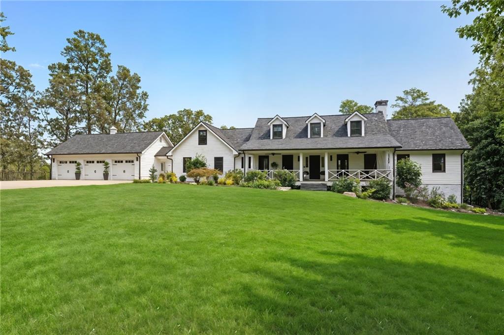 Alpharetta, Georgia, 30005, United States, 4 Bedrooms Bedrooms, ,6 BathroomsBathrooms,Residential,For Sale,1983404