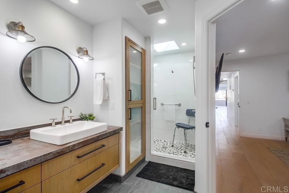 Coronado, California, 92118, United States, 2 Bedrooms Bedrooms, ,2 BathroomsBathrooms,Residential,For Sale,1794986