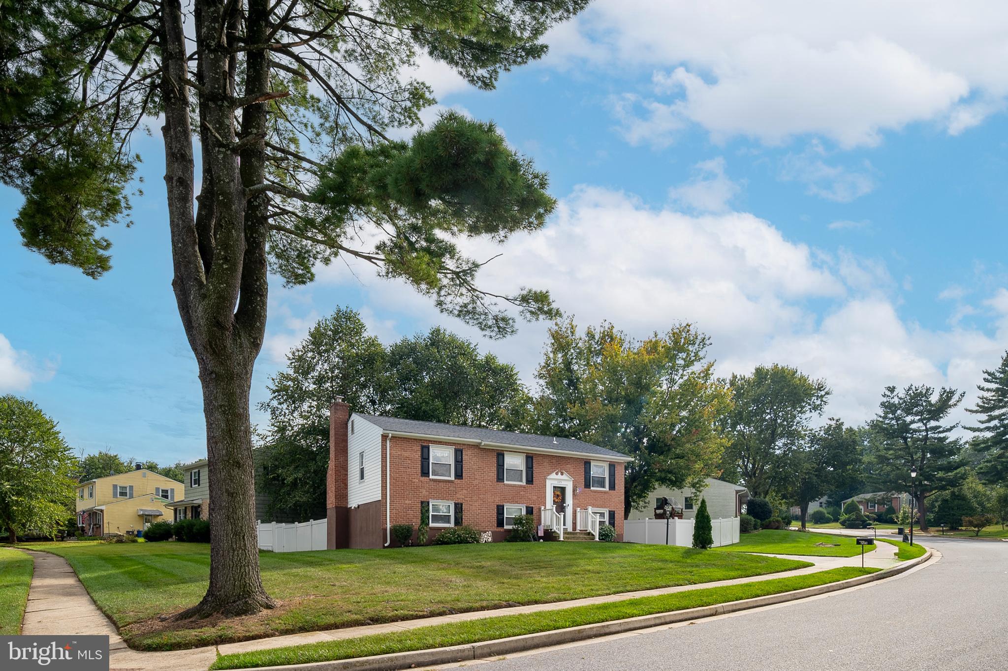 Reisterstown, Maryland, 21136, United States, 4 Bedrooms Bedrooms, ,3 BathroomsBathrooms,Residential,For Sale,1974530