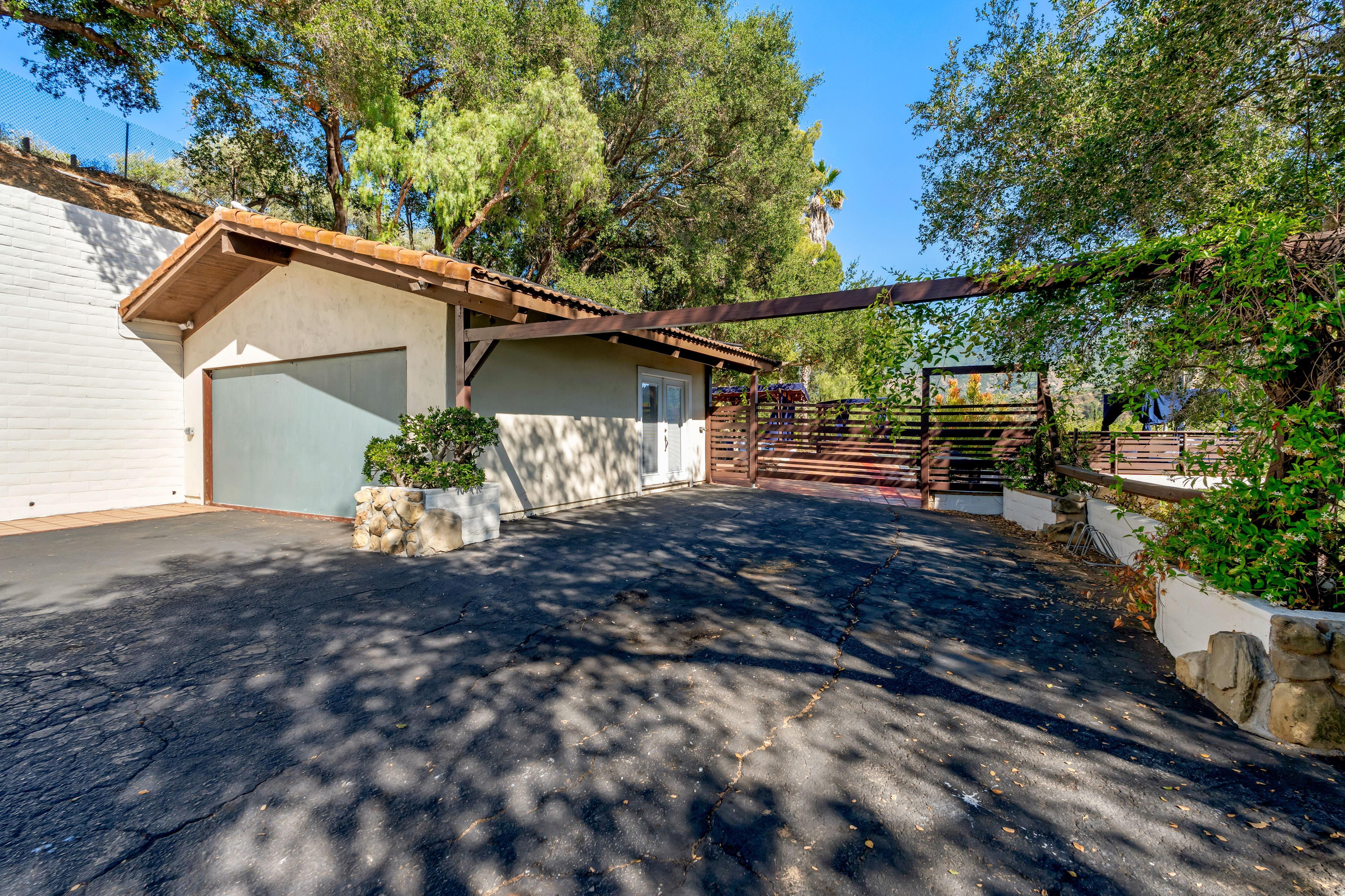  1002 Country Club Drive, Ojai, CA 93023 - 物件實景