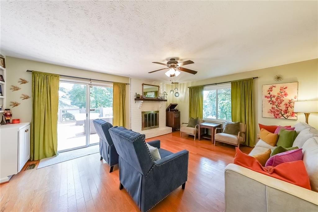 Marietta, Georgia, 30064, United States, 4 Bedrooms Bedrooms, ,3 BathroomsBathrooms,Residential,For Sale,1964993