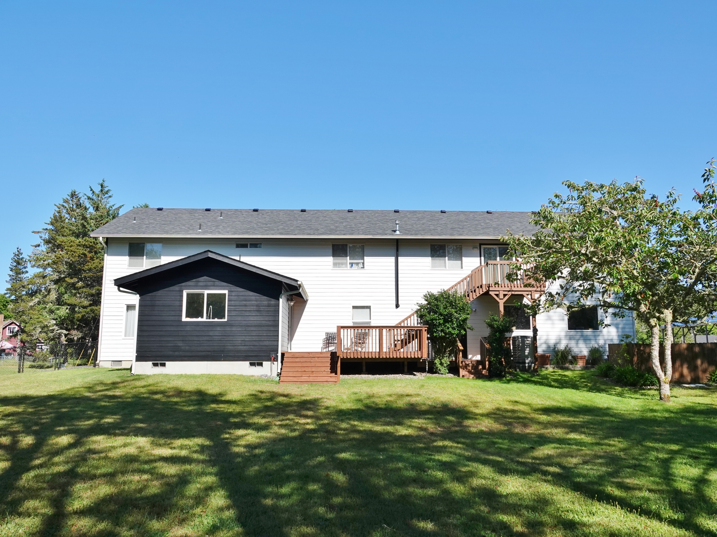 Ocean Shores, Washington, 98569, United States, 5 Bedrooms Bedrooms, ,2 BathroomsBathrooms,Residential,For Sale,1850232