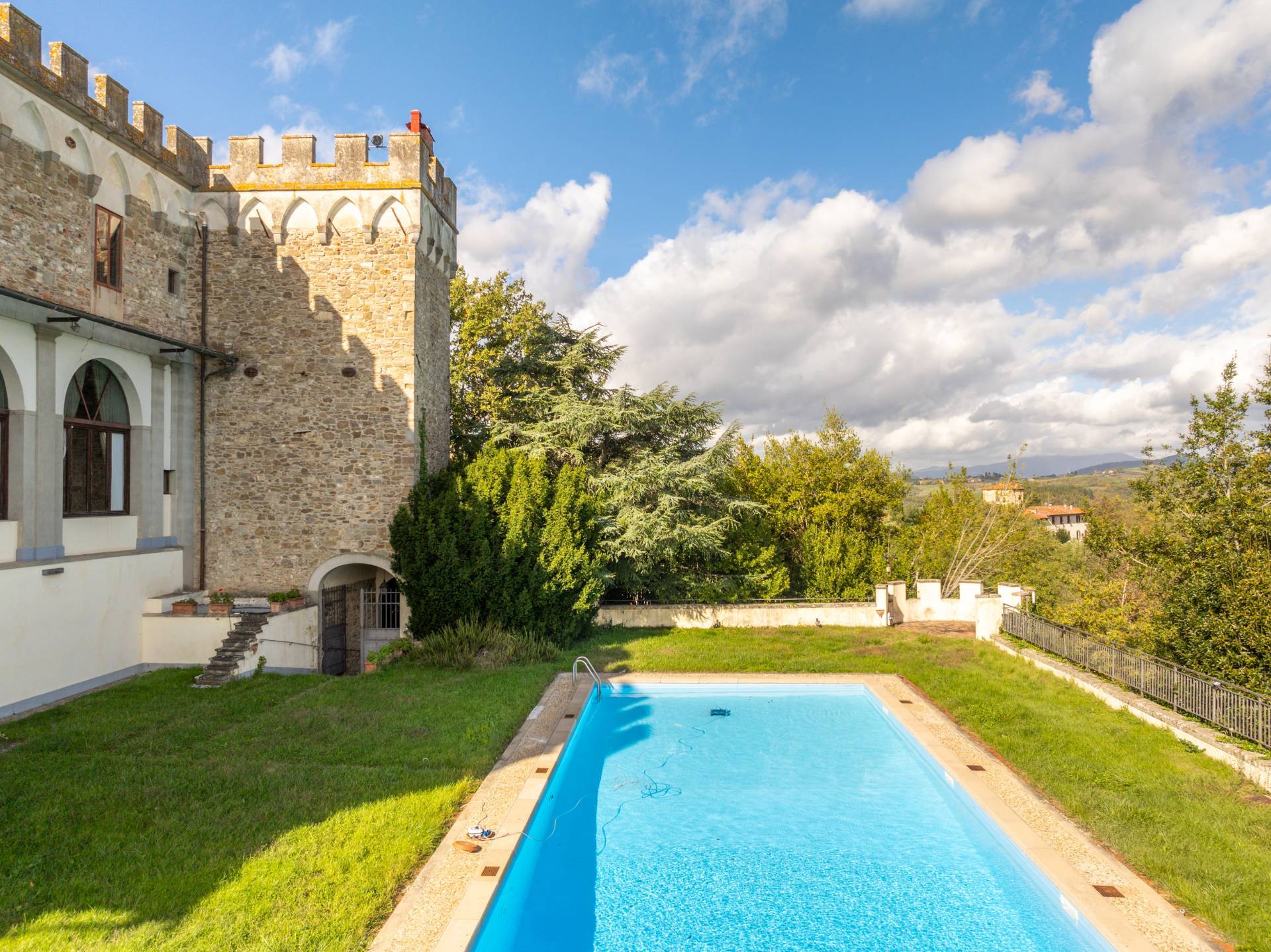 Reggello, Firenze, 50066, IT, 16 Bedrooms Bedrooms, ,15 BathroomsBathrooms,Residential,For Sale,1990362