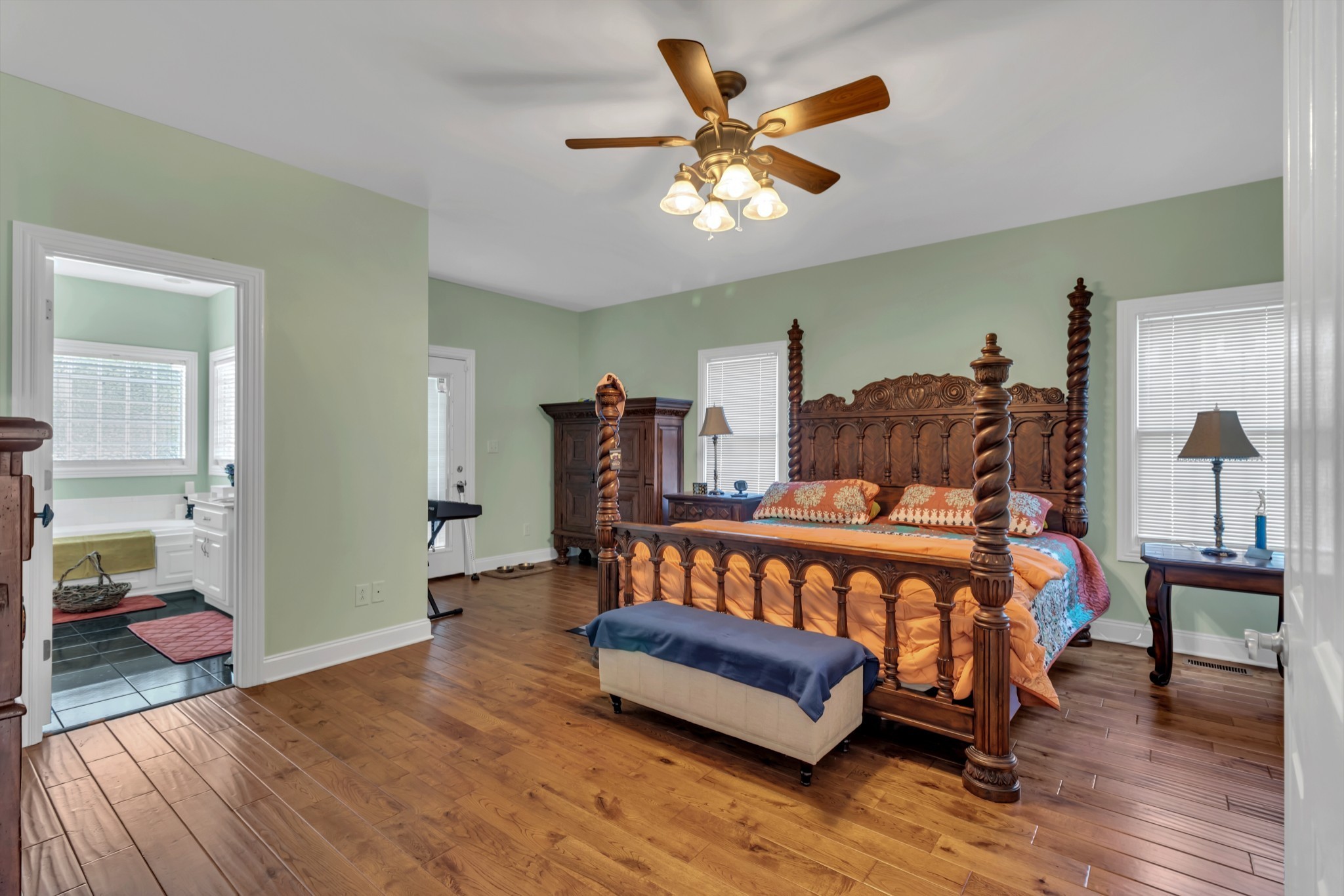 Winchester, Tennessee, 37398, United States, 3 Bedrooms Bedrooms, ,3 BathroomsBathrooms,Residential,For Sale,1924416