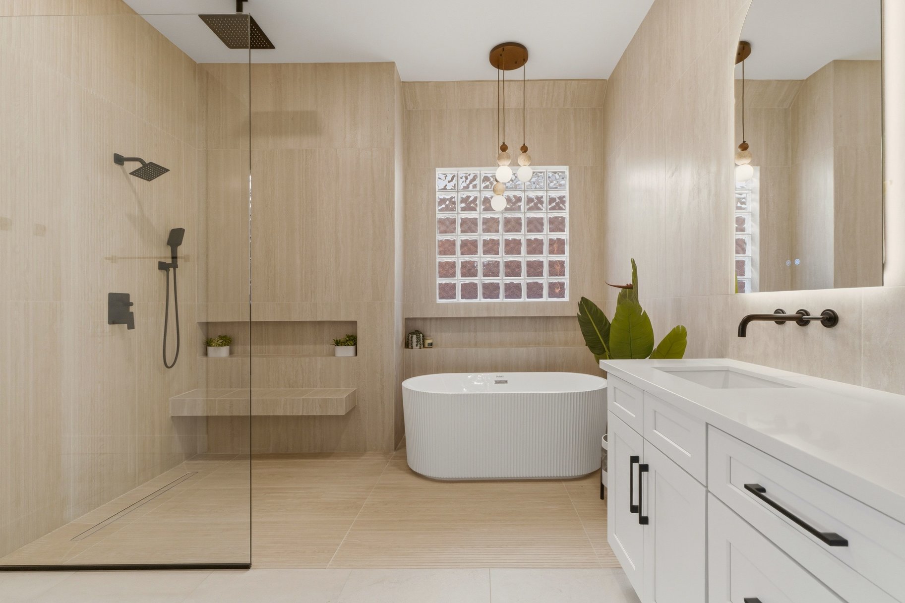  Fully Reimagined Single Story with Pool and Spa in Summerlin West - 物件實景