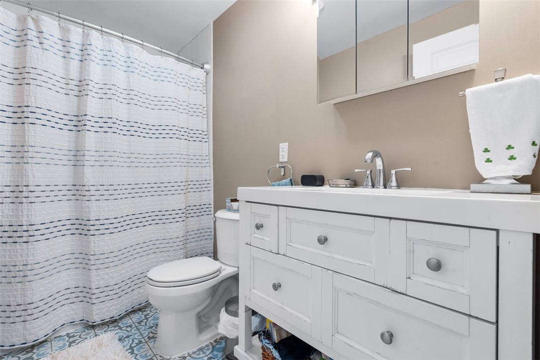 Lawrenceville, Pennsylvania, 15201, United States, ,Residential,For Sale,1988380