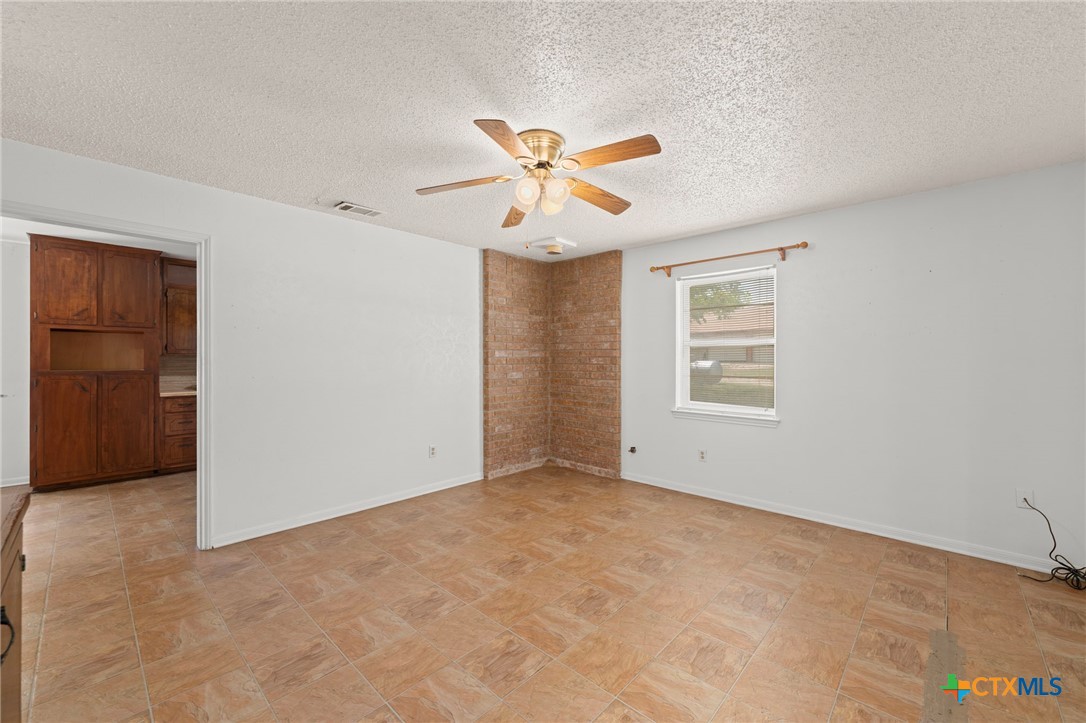Killeen, Texas, 76549, United States, 3 Bedrooms Bedrooms, ,1 BathroomBathrooms,Residential,For Sale,1906689