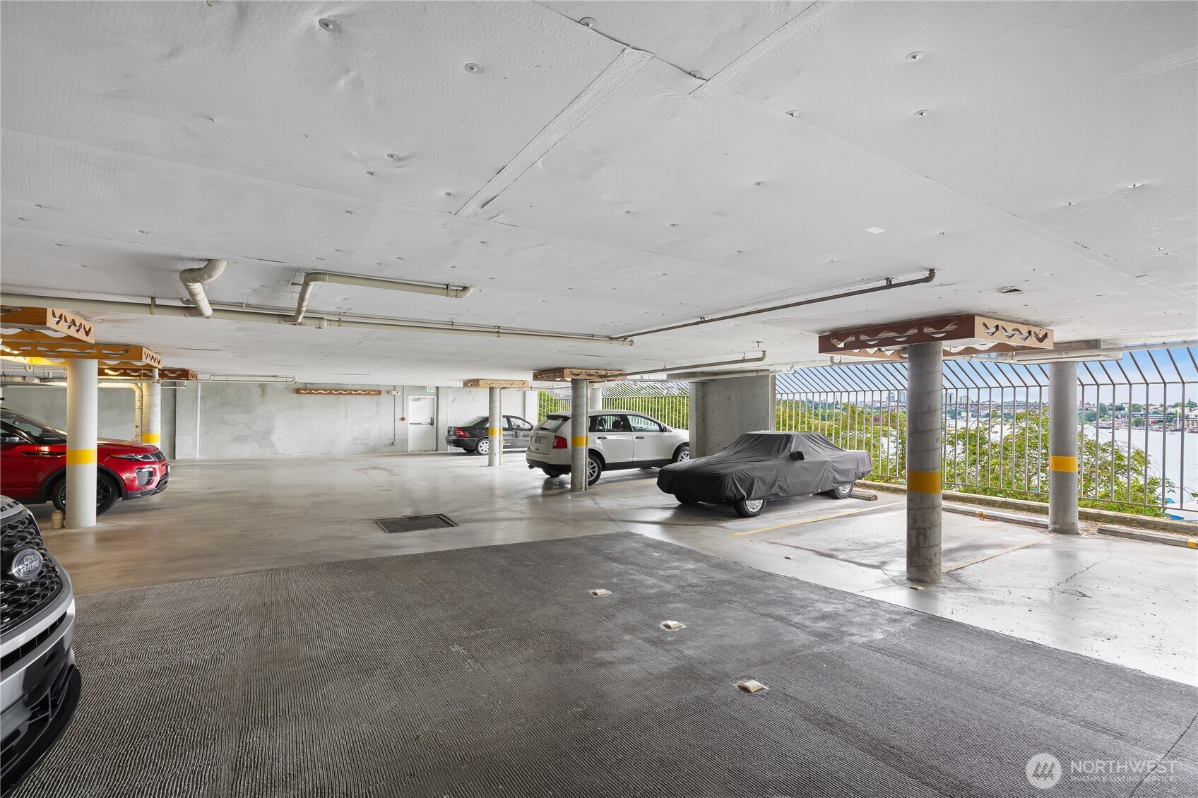 Seattle, Washington, 98109, United States, 2 Bedrooms Bedrooms, ,2 BathroomsBathrooms,Residential,For Sale,1901490