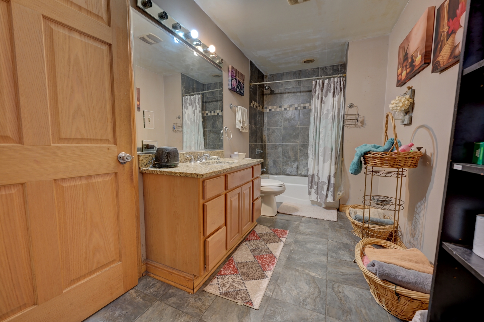 River Grove, Illinois, 60171, United States, 5 Bedrooms Bedrooms, ,4 BathroomsBathrooms,Residential,For Sale,2002992