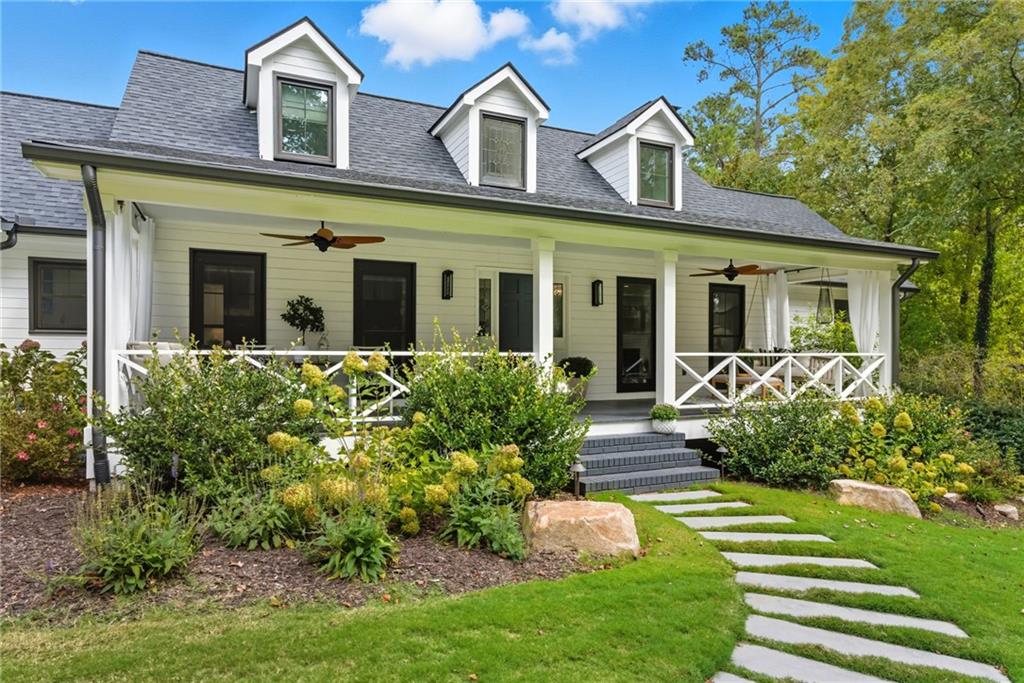 Alpharetta, Georgia, 30005, United States, 4 Bedrooms Bedrooms, ,6 BathroomsBathrooms,Residential,For Sale,1983404