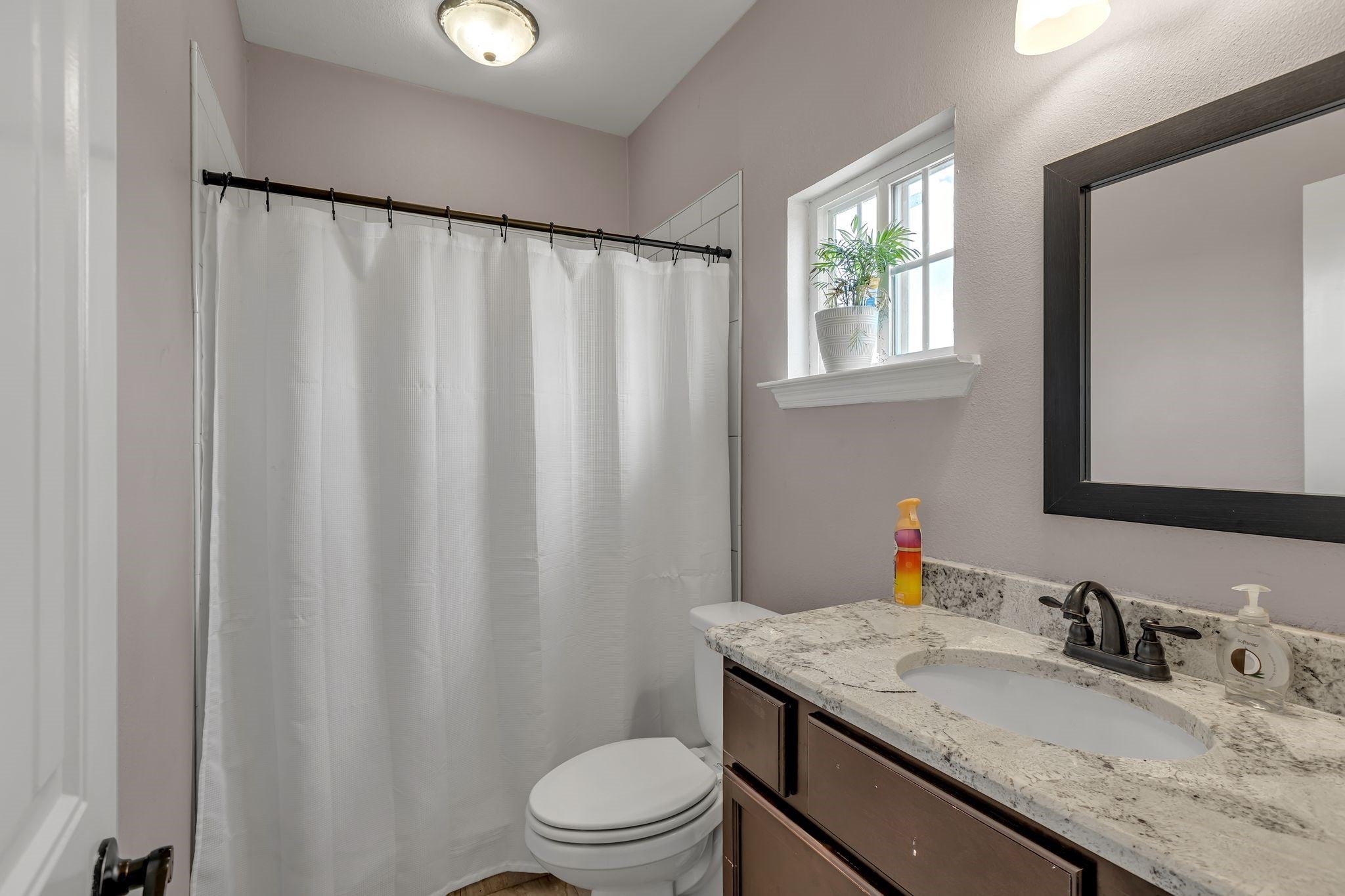 Forney, Texas, 75126, United States, 4 Bedrooms Bedrooms, ,3 BathroomsBathrooms,Residential,For Sale,1974653