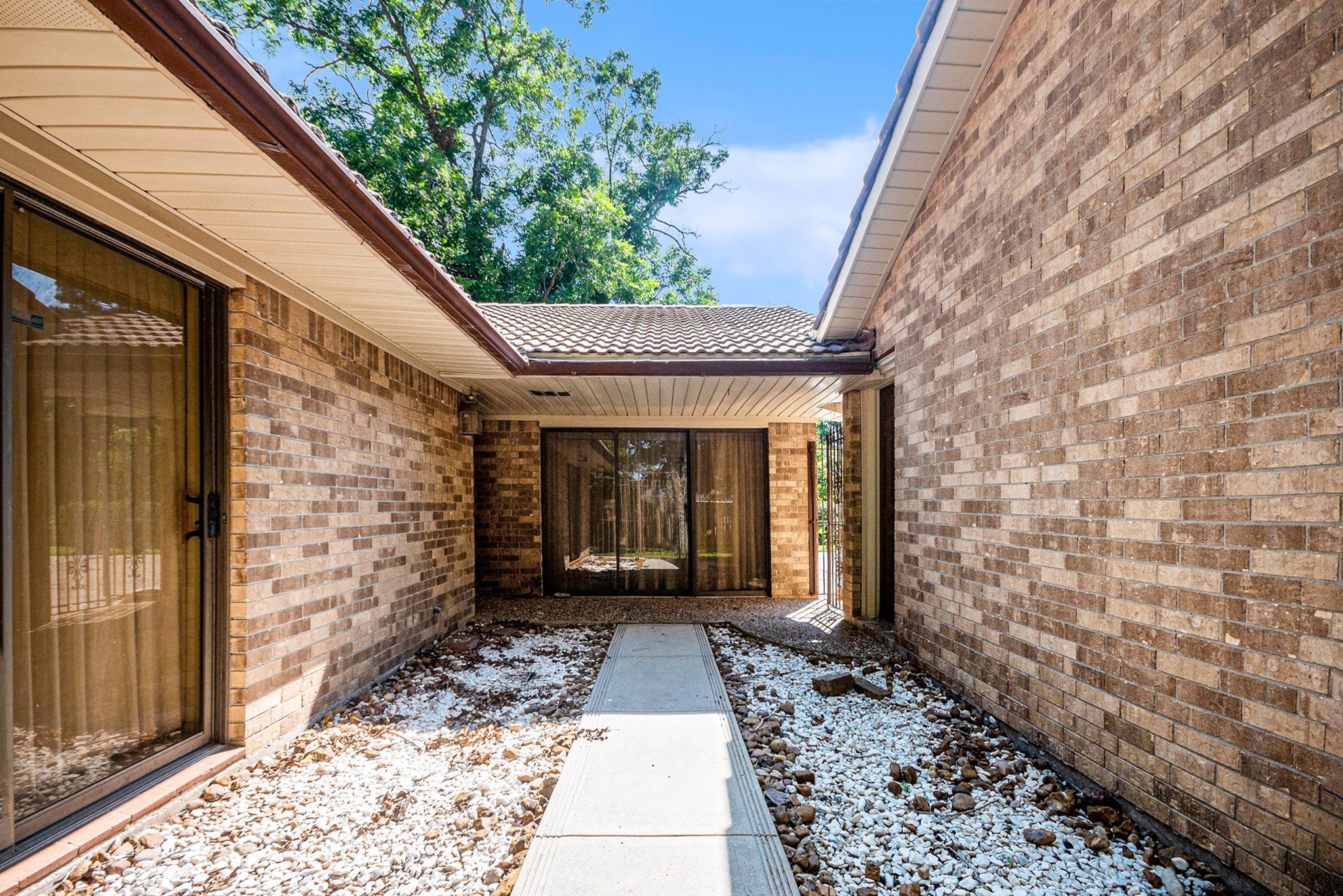 Crosby, Texas, 77532, United States, 3 Bedrooms Bedrooms, ,3 BathroomsBathrooms,Residential,For Sale,1926287