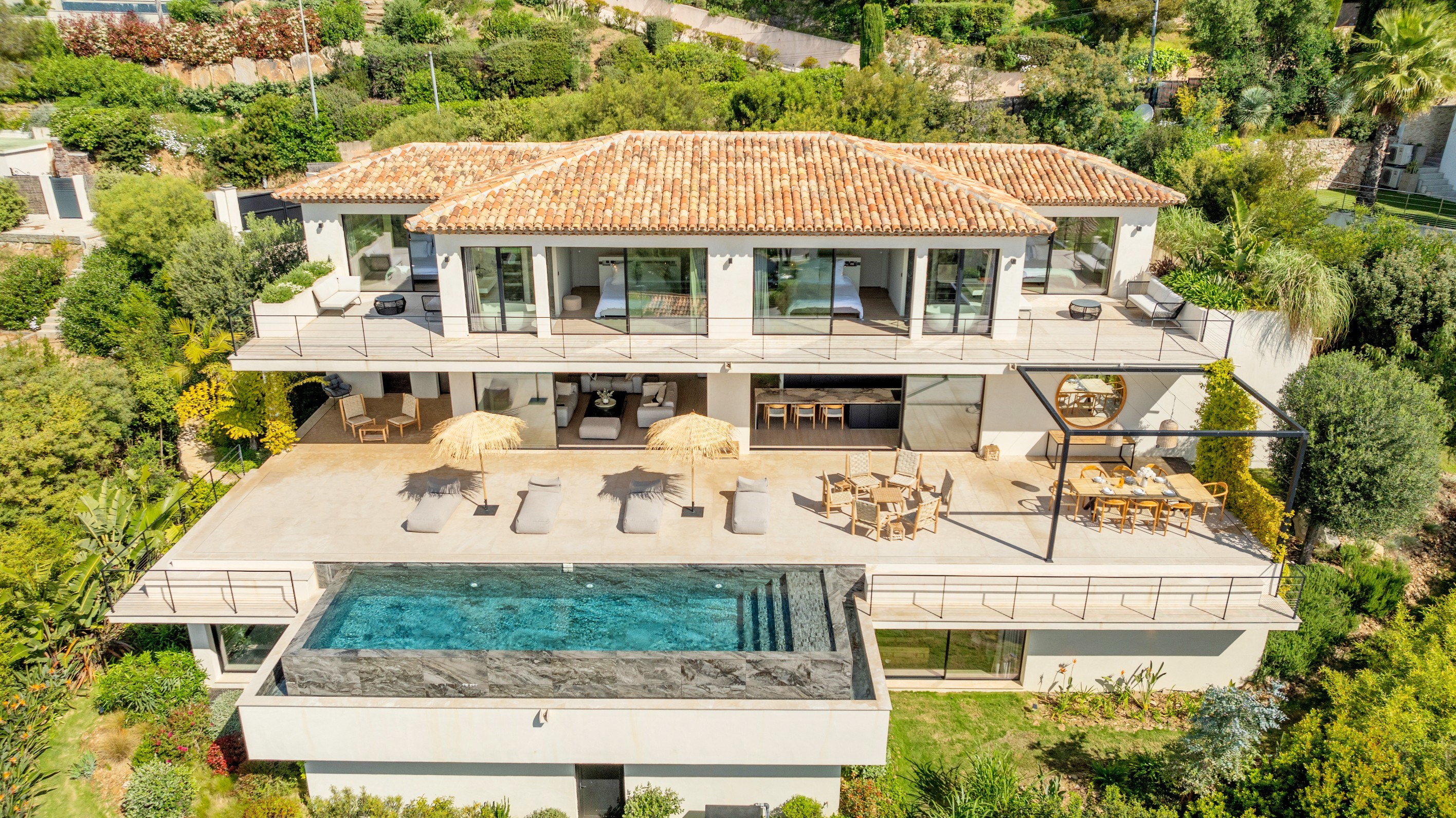  Les Issambres, stunning contemporary home for sale, panoramic sea views close t… - 物件實景