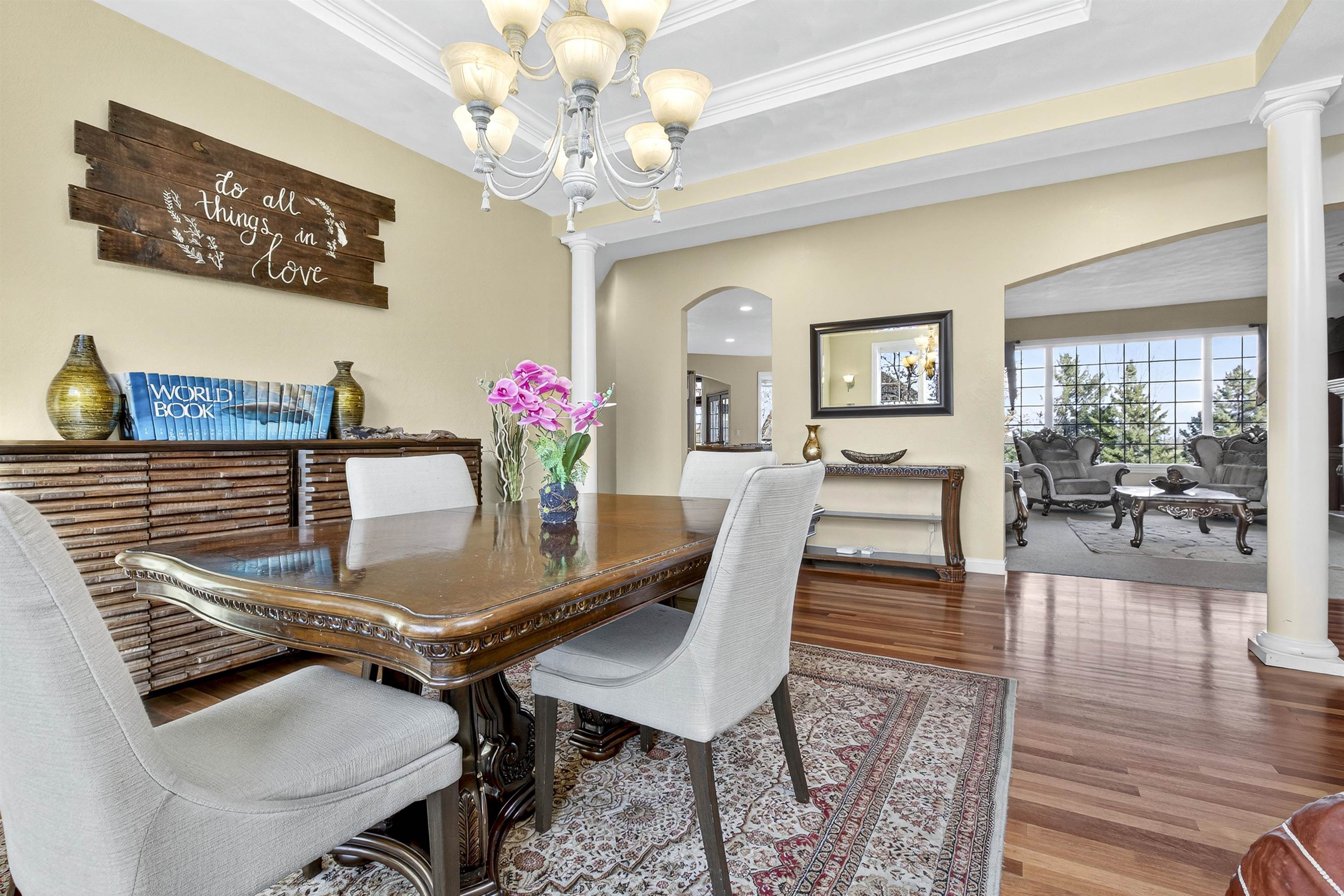 NEENAH, Wisconsin, 54956, United States, 5 Bedrooms Bedrooms, ,6 BathroomsBathrooms,Residential,For Sale,1992991