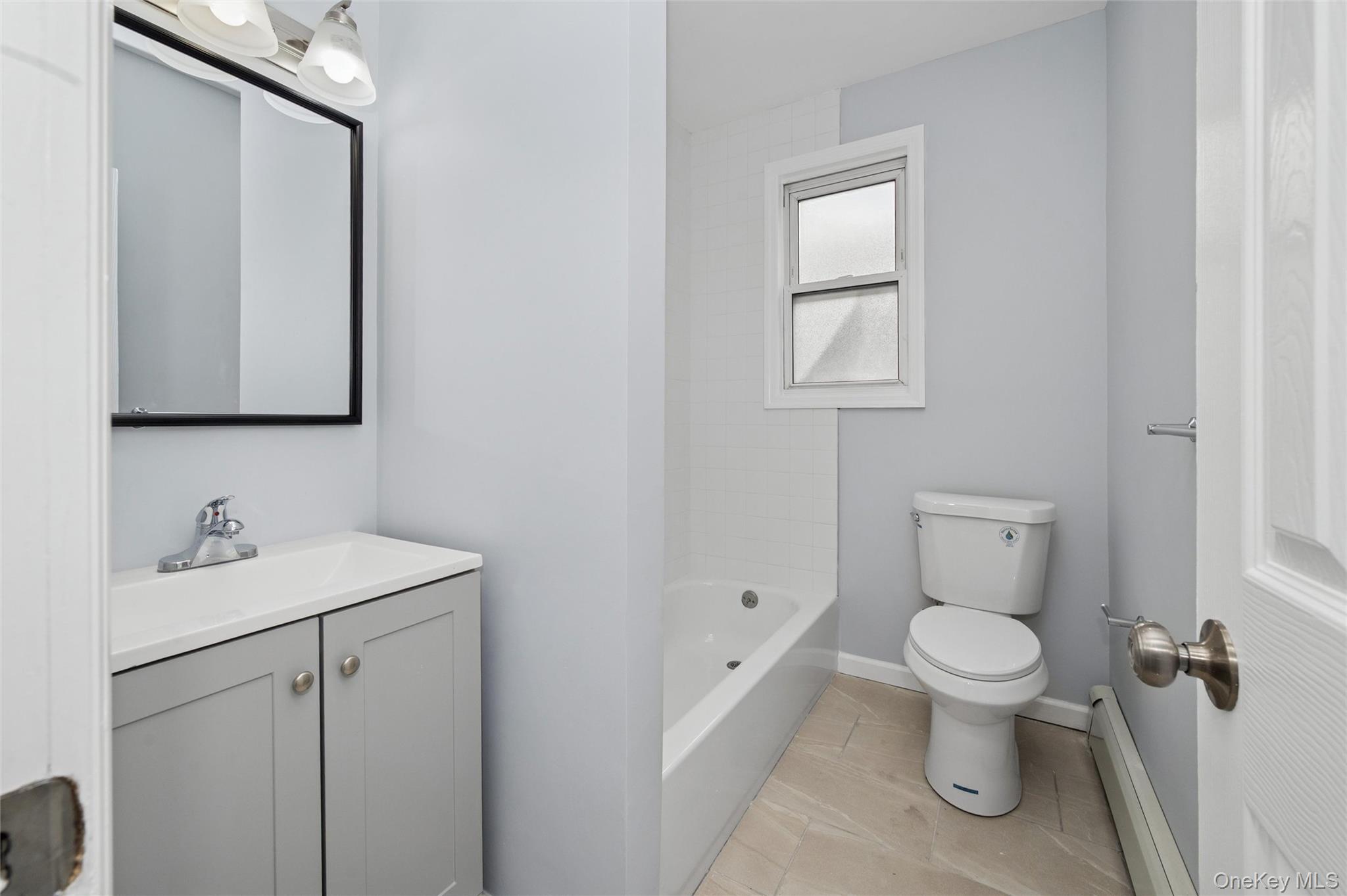 East Rockaway, New York, 11518, United States, 3 Bedrooms Bedrooms, ,1 BathroomBathrooms,Residential,For Sale,1997392