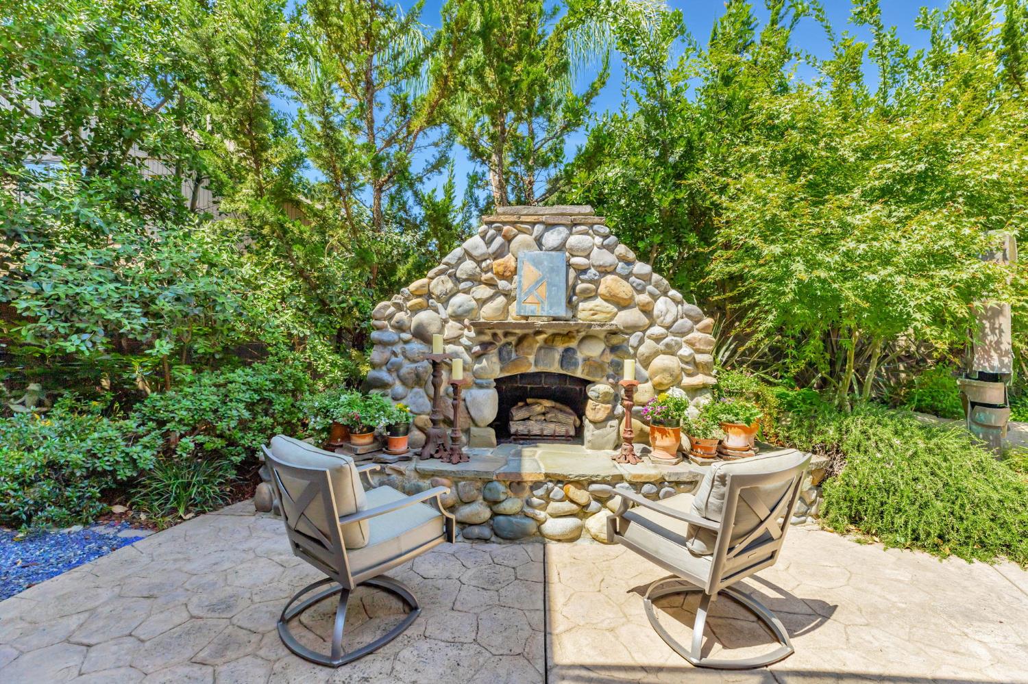 Gold River, California, 95670, United States, 4 Bedrooms Bedrooms, ,5 BathroomsBathrooms,Residential,For Sale,1987751