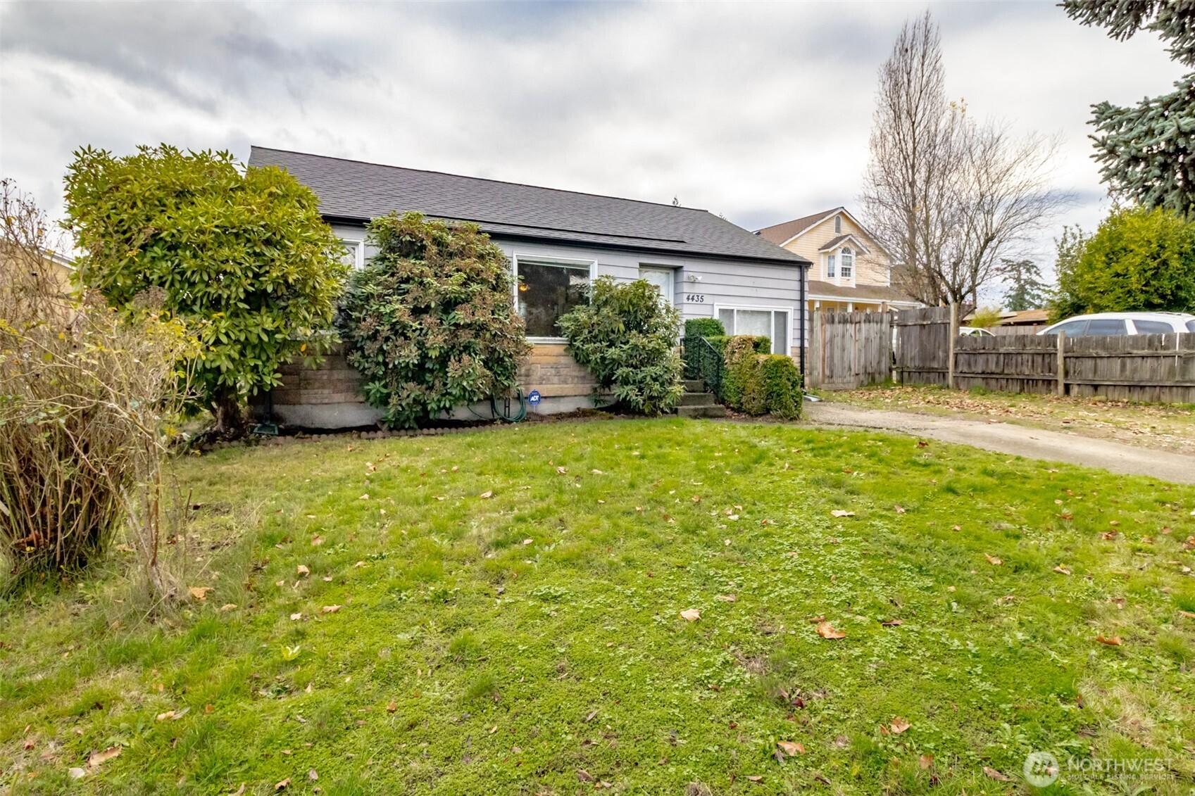 TUKWILA, Washington, 98168, United States, 2 Bedrooms Bedrooms, ,1 BathroomBathrooms,Residential,For Sale,2003003