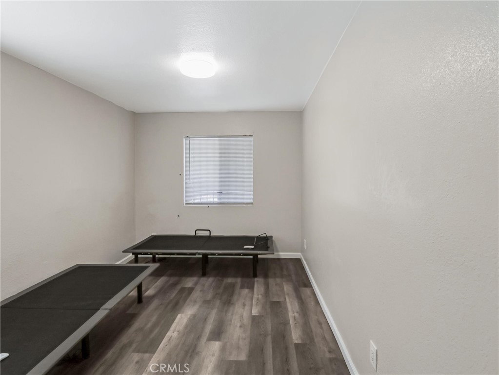 Los Angeles, California, 90003, United States, 5 Bedrooms Bedrooms, ,3 BathroomsBathrooms,Residential,For Sale,1935114