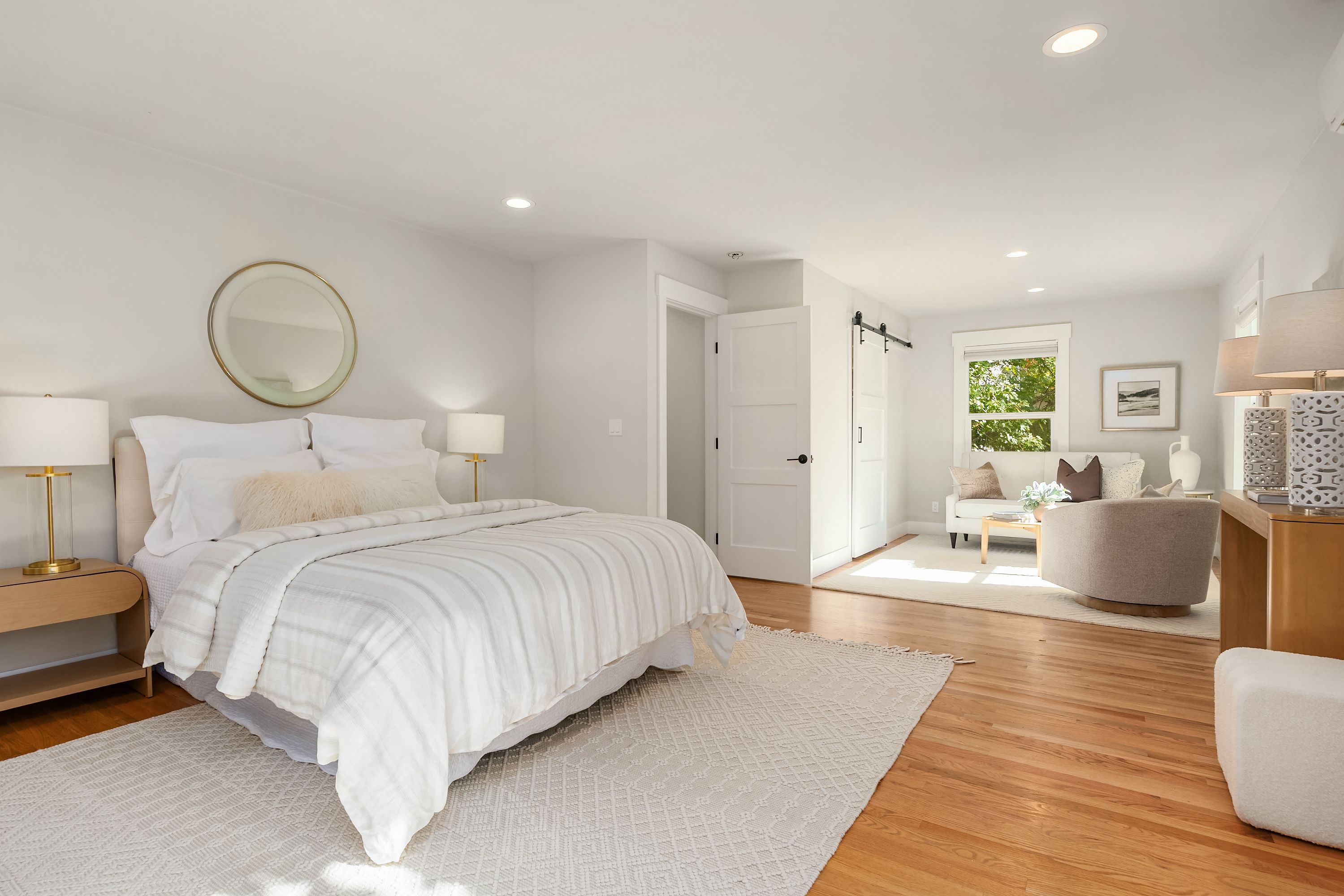  689 Pierce Court Northwest, Bainbridge Island, WA 98110 - 物件實景