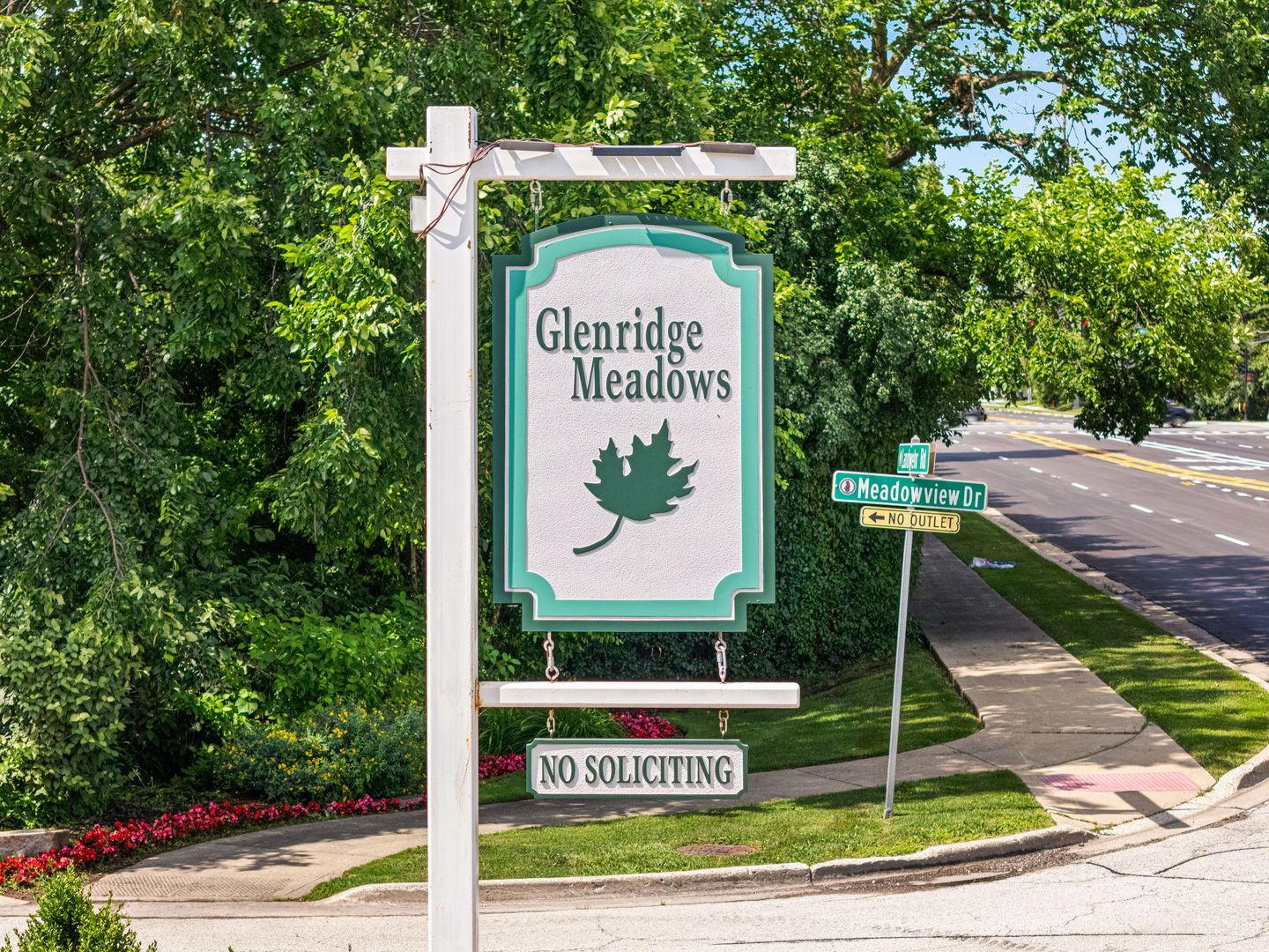 Glenview, Illinois, 60026, United States, 4 Bedrooms Bedrooms, ,4 BathroomsBathrooms,Residential,For Sale,1991544