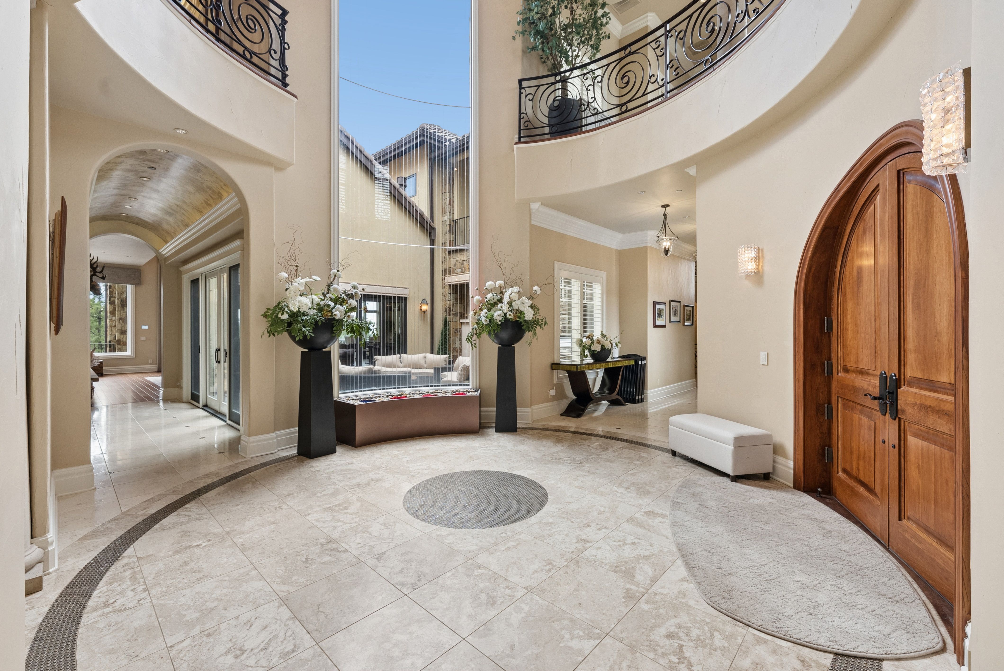  Extraordinary legacy estate on 2.59 private acres in Cathedral Pines - 物件實景