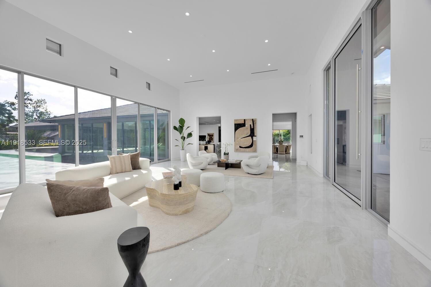 Miami, Florida, 33173, United States, 6 Bedrooms Bedrooms, ,7 BathroomsBathrooms,Residential,For Sale,2001798