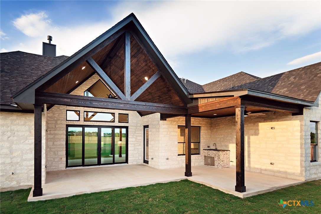 Salado, Texas, 76571, United States, 4 Bedrooms Bedrooms, ,4 BathroomsBathrooms,Residential,For Sale,1900764