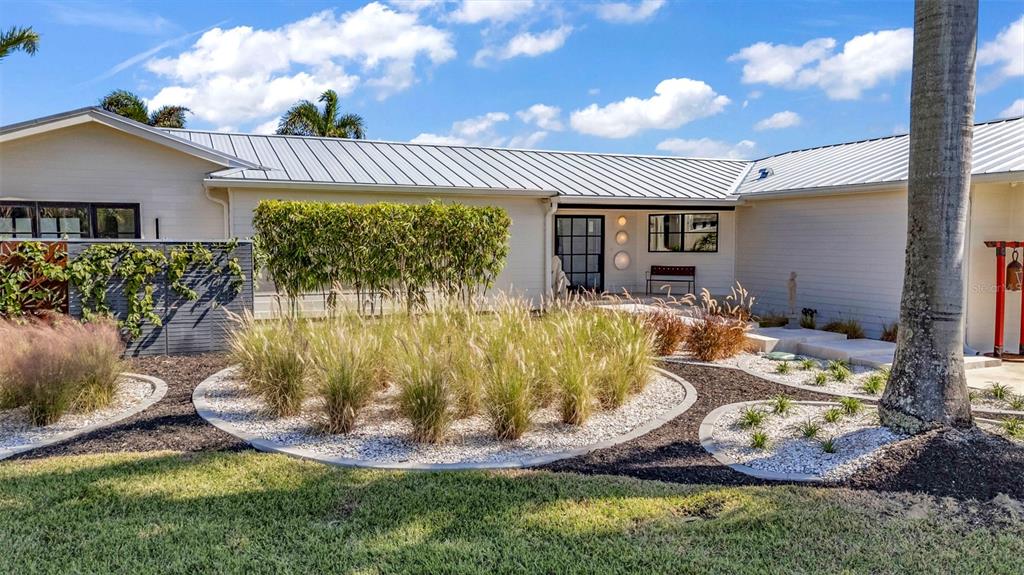 Punta Gorda, Florida, 33950, United States, 3 Bedrooms Bedrooms, ,2 BathroomsBathrooms,Residential,For Sale,1989278