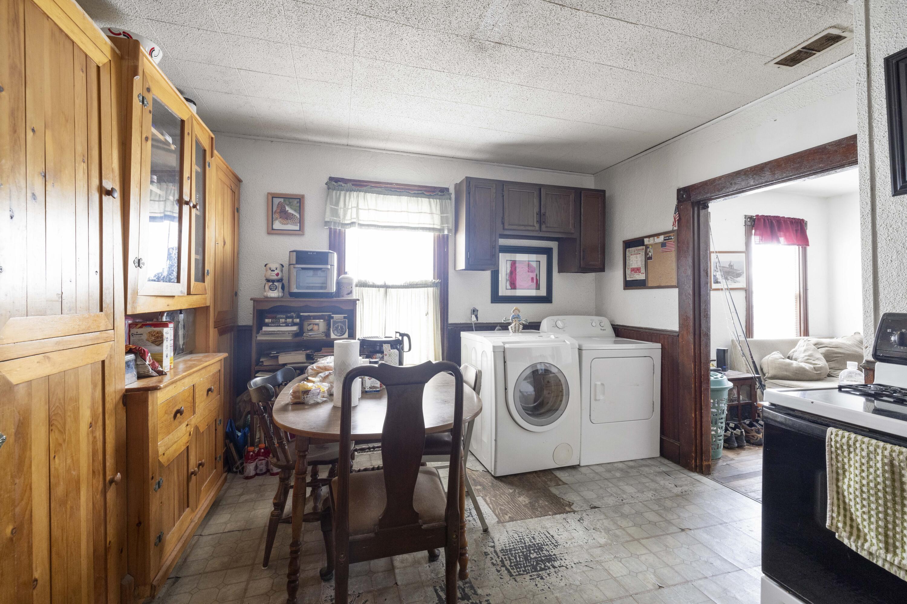 Biddeford, Maine, 04005, United States, ,3 BathroomsBathrooms,Residential,For Sale,1940842