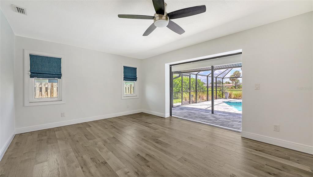 Sarasota, Florida, 34235, United States, 4 Bedrooms Bedrooms, ,3 BathroomsBathrooms,Residential,For Sale,1903701