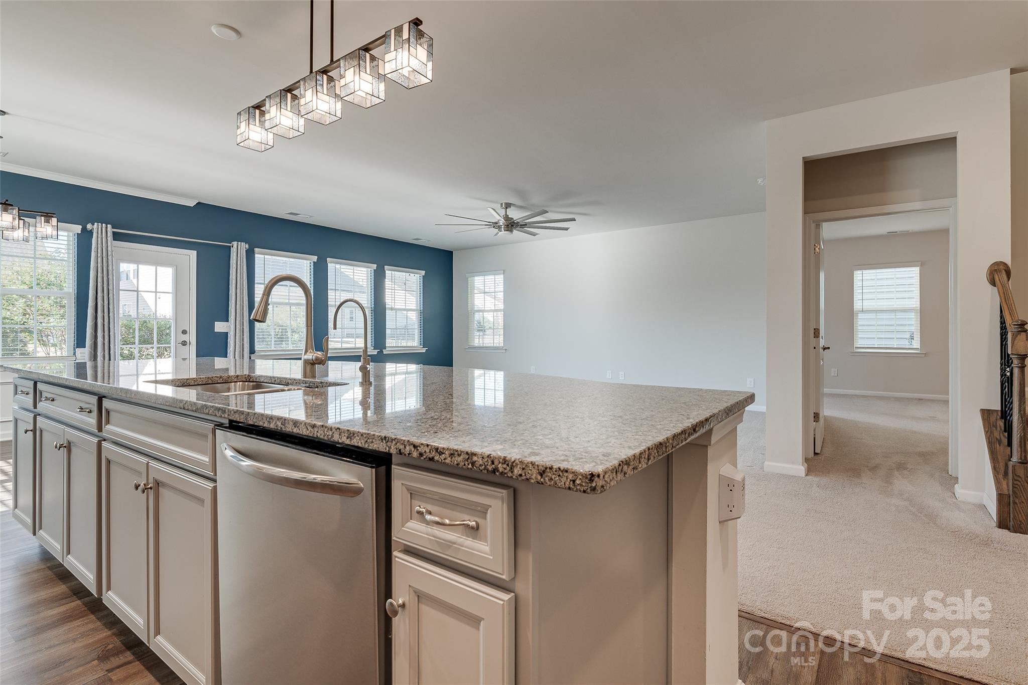 Charlotte, North Carolina, 28273, United States, 4 Bedrooms Bedrooms, ,3 BathroomsBathrooms,Residential,For Sale,1988941