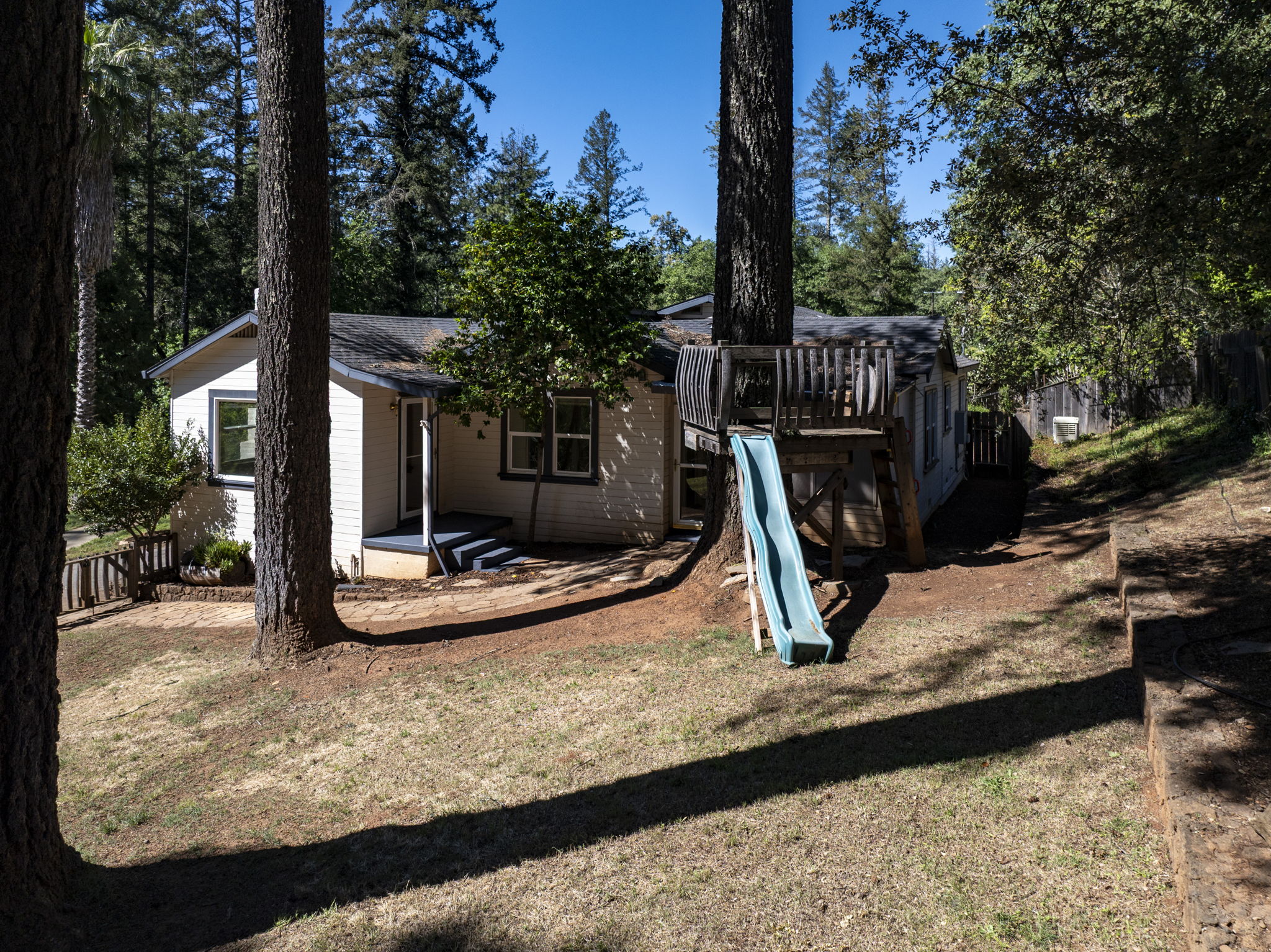  11 Lukens Pl. Angwin, CA. - 物件實景