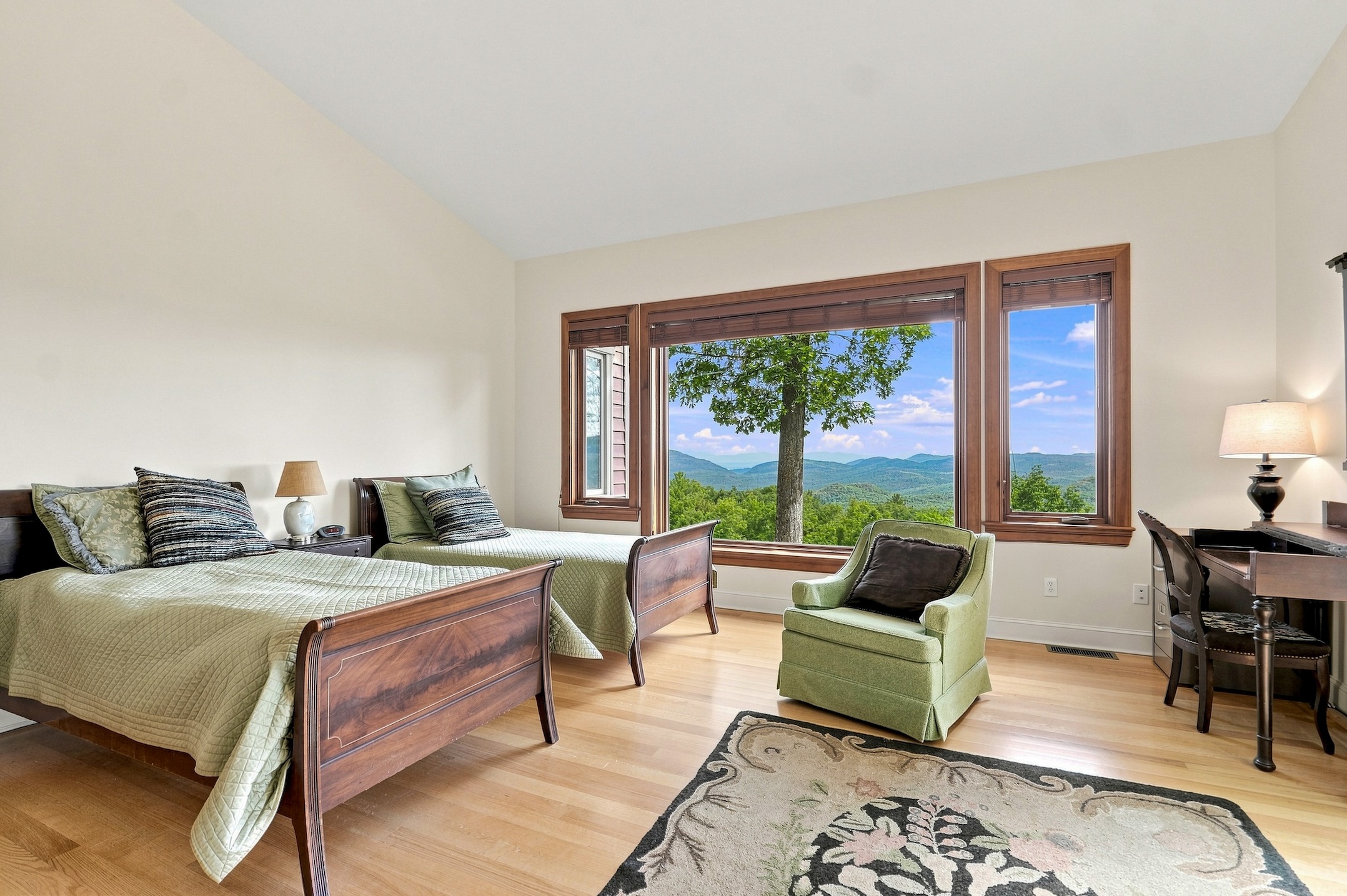  328 Hurricane Mountain Lane, Elizabethtown, NY, 12932 - 物件實景