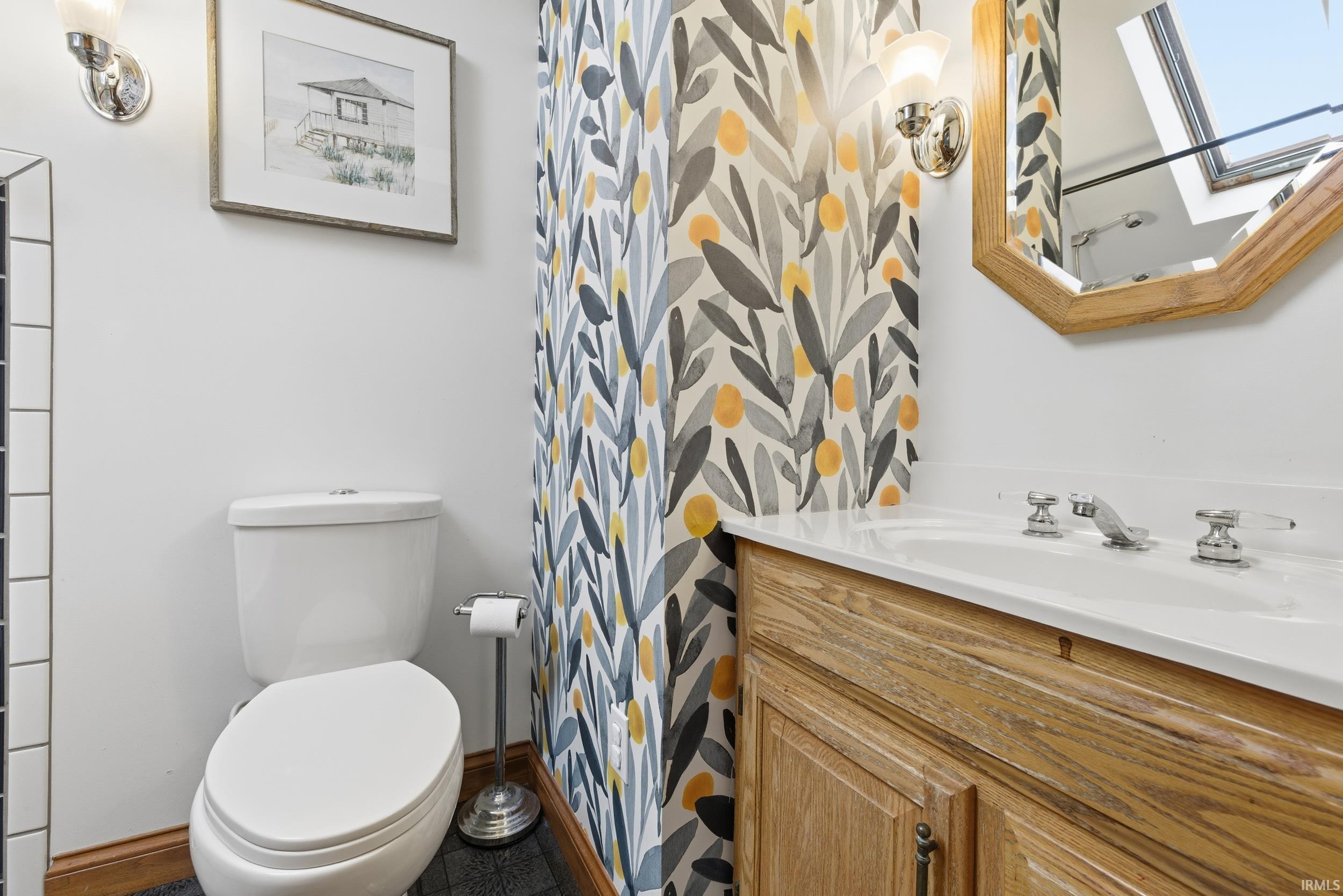 Bloomington, Indiana, 47401, United States, 4 Bedrooms Bedrooms, ,4 BathroomsBathrooms,Residential,For Sale,2013996