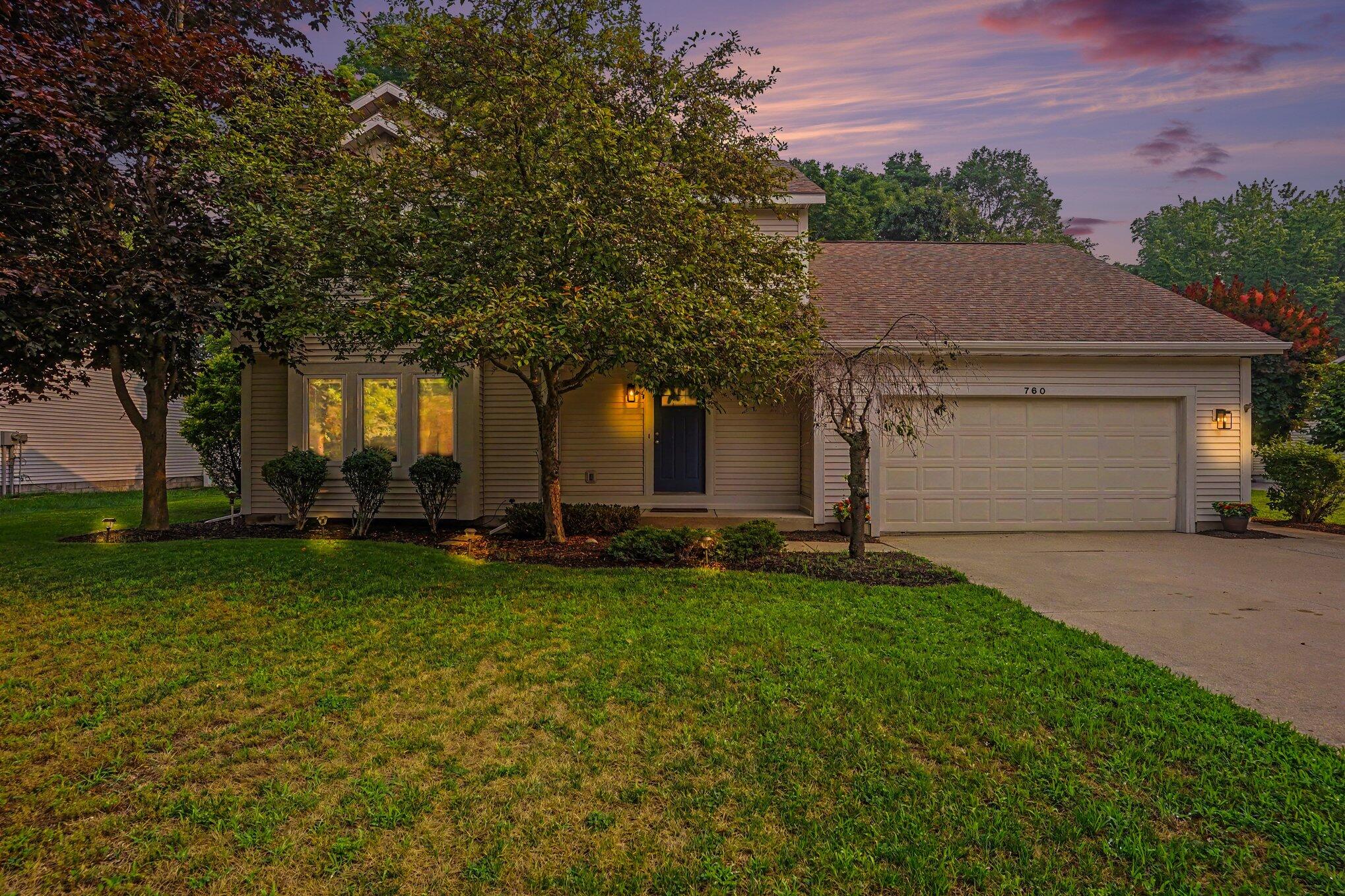 Brook Ridge Dr, Norton Shores, MI 49441
