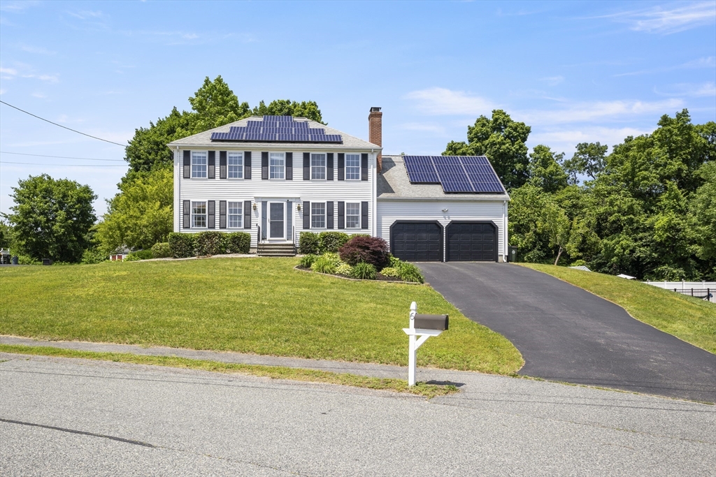Bellingham, Massachusetts, 02019, United States, 3 Bedrooms Bedrooms, ,3 BathroomsBathrooms,Residential,For Sale,1938371