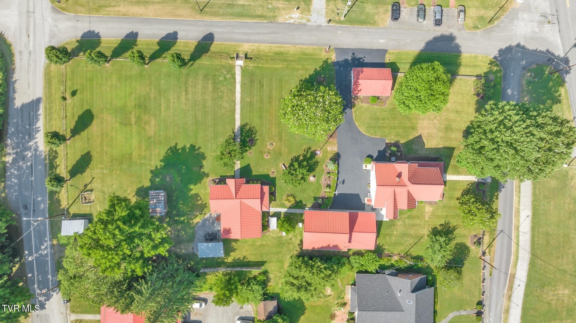 Big Stone Gap, Virginia, 24219, United States, 4 Bedrooms Bedrooms, ,3 BathroomsBathrooms,Residential,For Sale,1984528