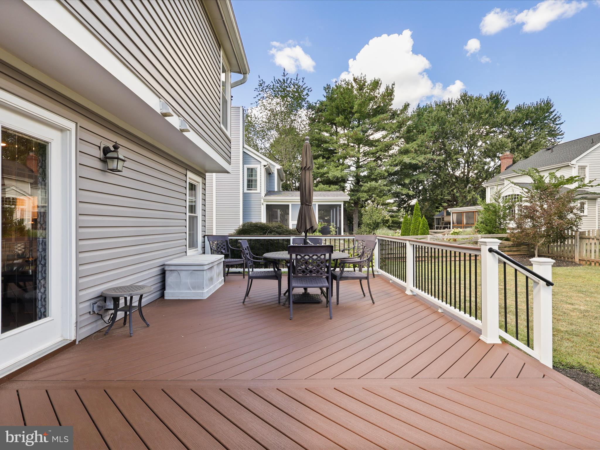 Herndon, Virginia, 20171, United States, 3 Bedrooms Bedrooms, ,3 BathroomsBathrooms,Residential,For Sale,1938418