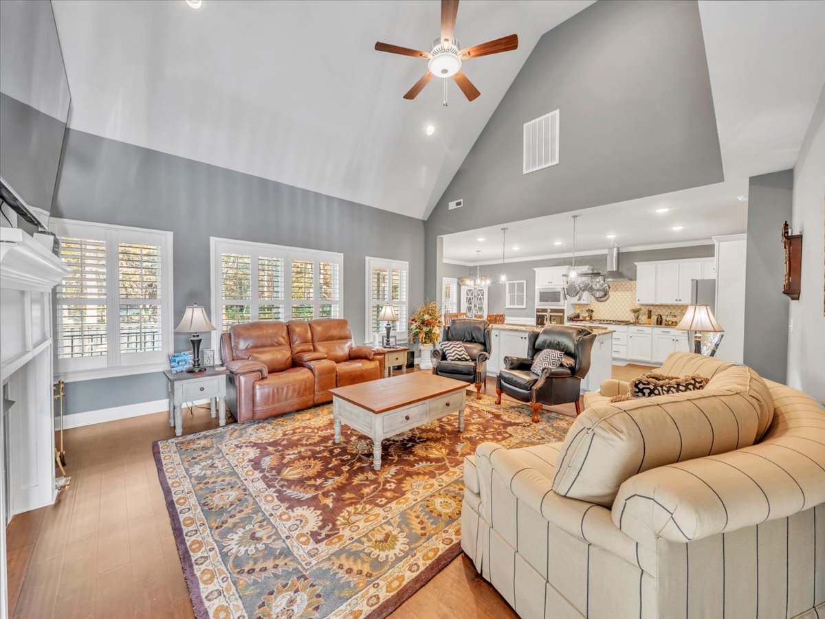 Athens, Alabama, 35613, United States, 3 Bedrooms Bedrooms, ,3 BathroomsBathrooms,Residential,For Sale,1995423