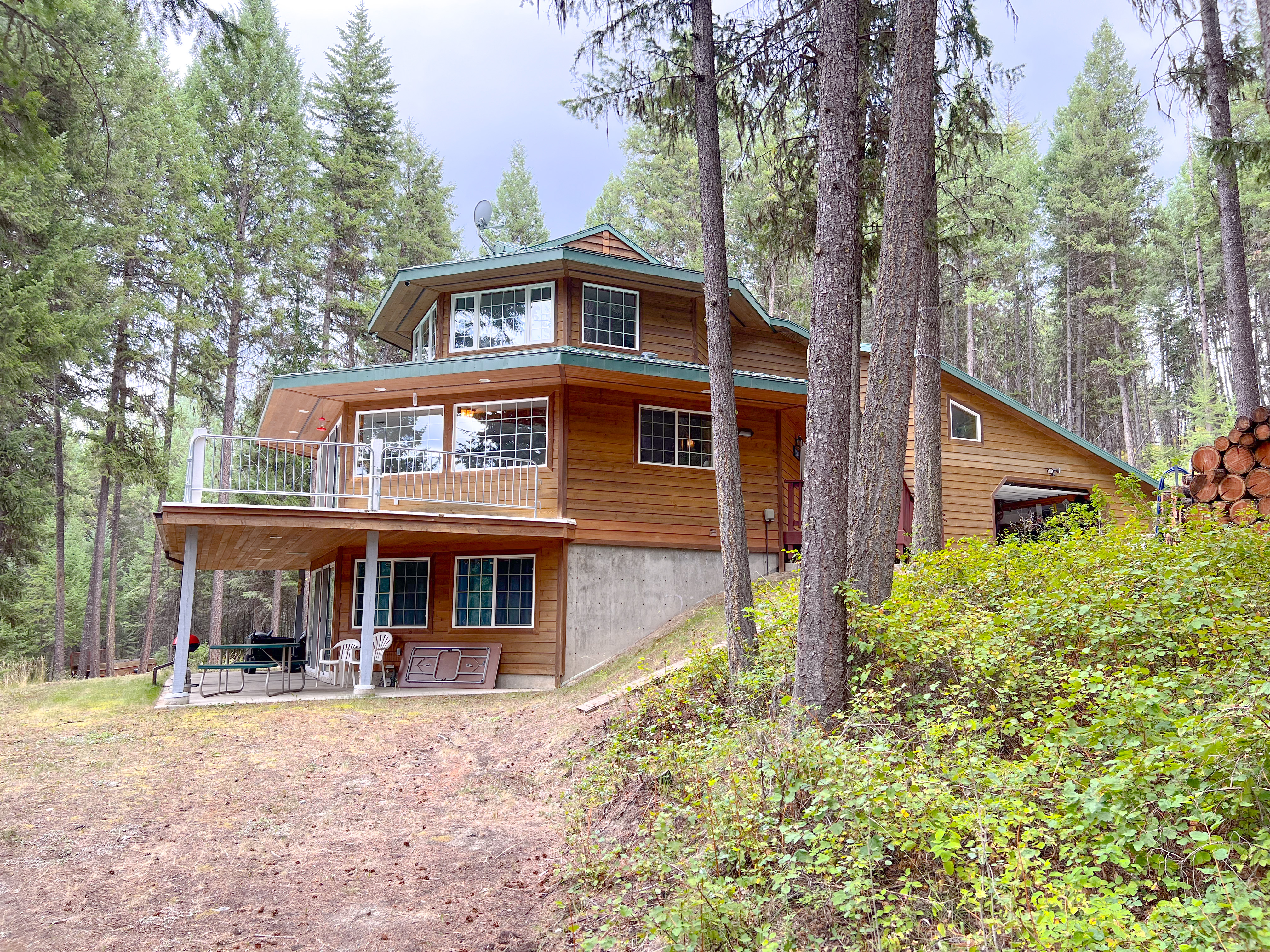 Republic, Washington, 99166, United States, 3 Bedrooms Bedrooms, ,3 BathroomsBathrooms,Residential,For Sale,1976903