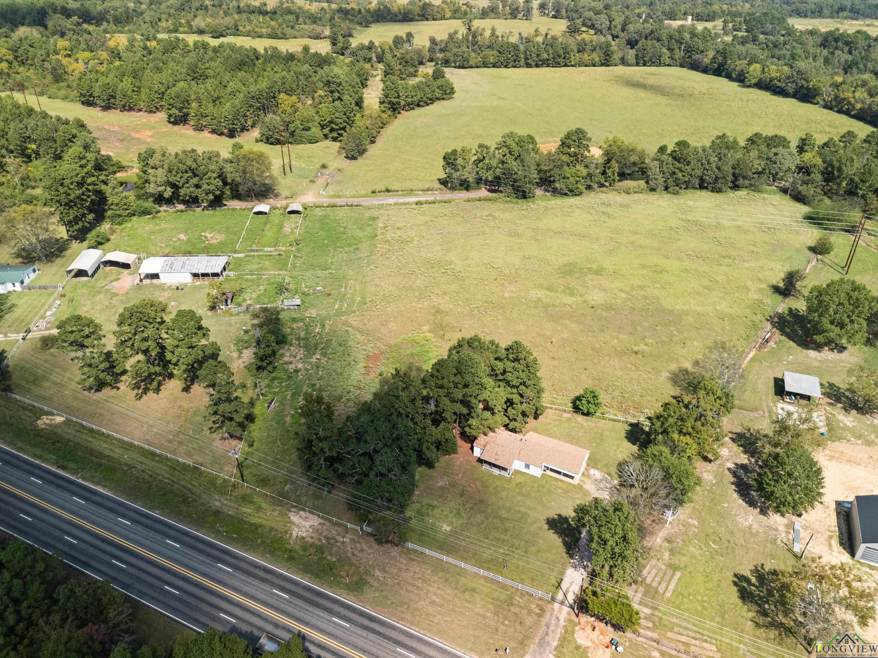 Tatum, Texas, 75691, United States, 3 Bedrooms Bedrooms, ,2 BathroomsBathrooms,Residential,For Sale,1933194