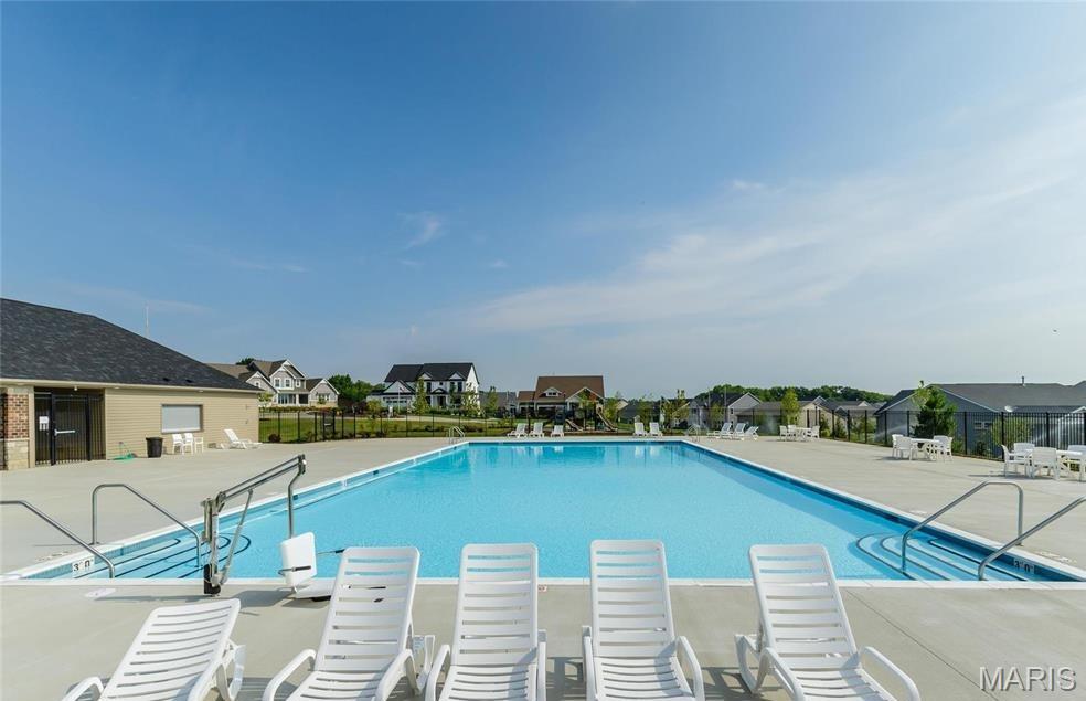 St Charles, Missouri, 63301, United States, 4 Bedrooms Bedrooms, ,3 BathroomsBathrooms,Residential,For Sale,1997020