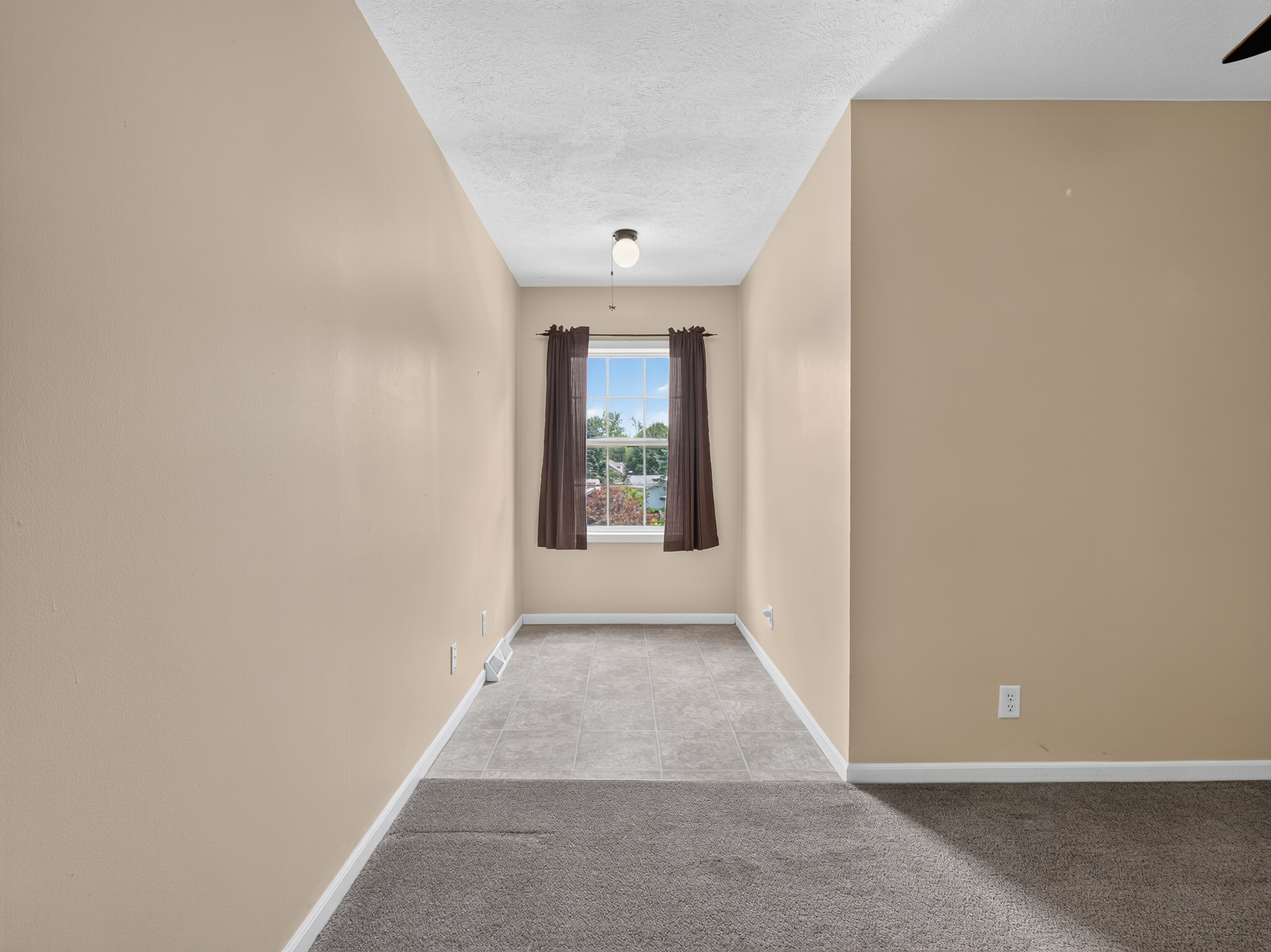  Spacious Channel-Front Home Off Lake Wawasee - 物件實景