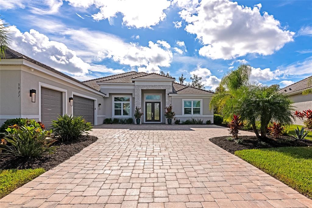 Parrish, Florida, 34219, United States, 4 Bedrooms Bedrooms, ,4 BathroomsBathrooms,Residential,For Sale,2001764