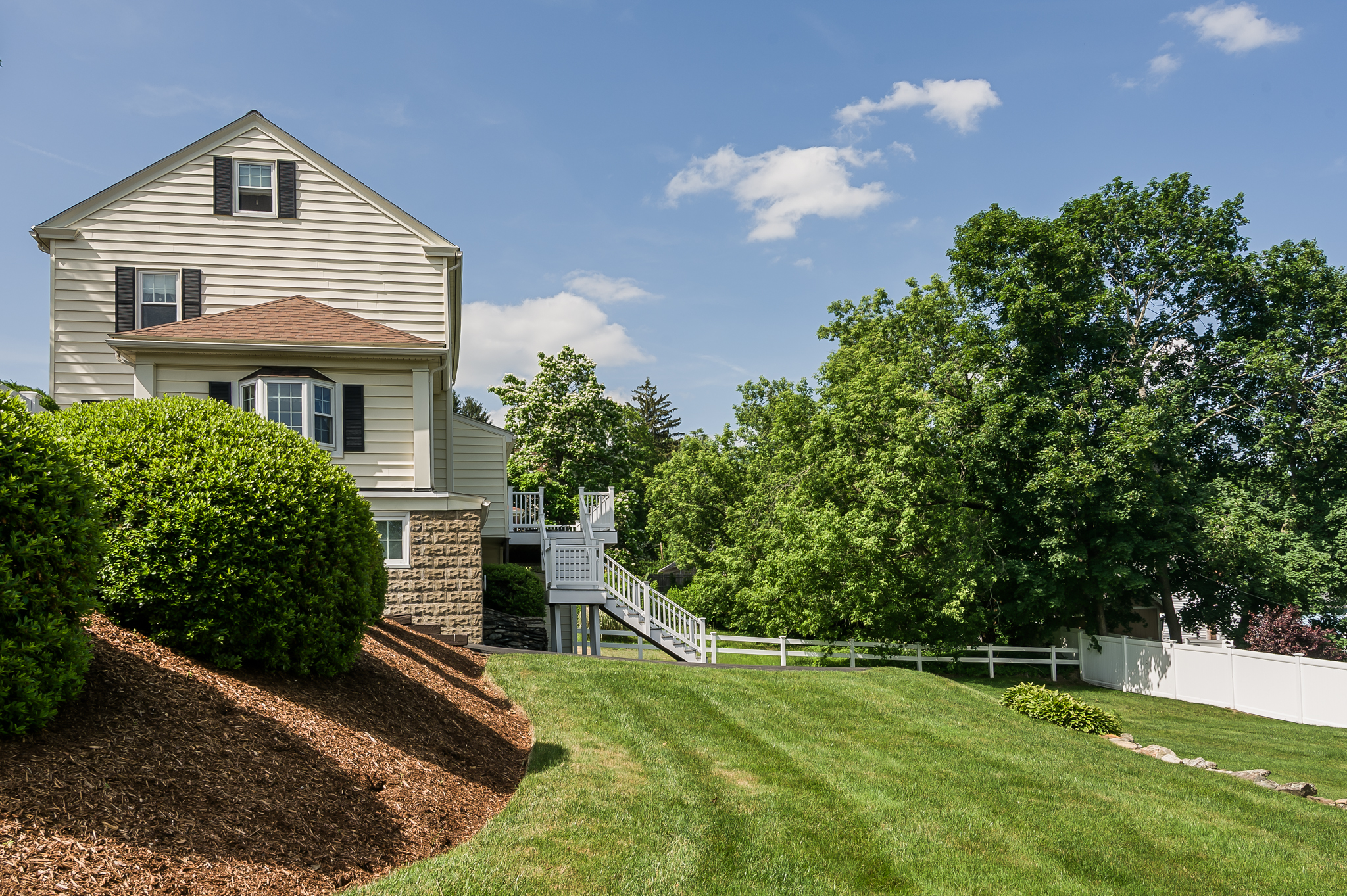 Worcester, Massachusetts, 01603, United States, 3 Bedrooms Bedrooms, ,2 BathroomsBathrooms,Residential,For Sale,1923898